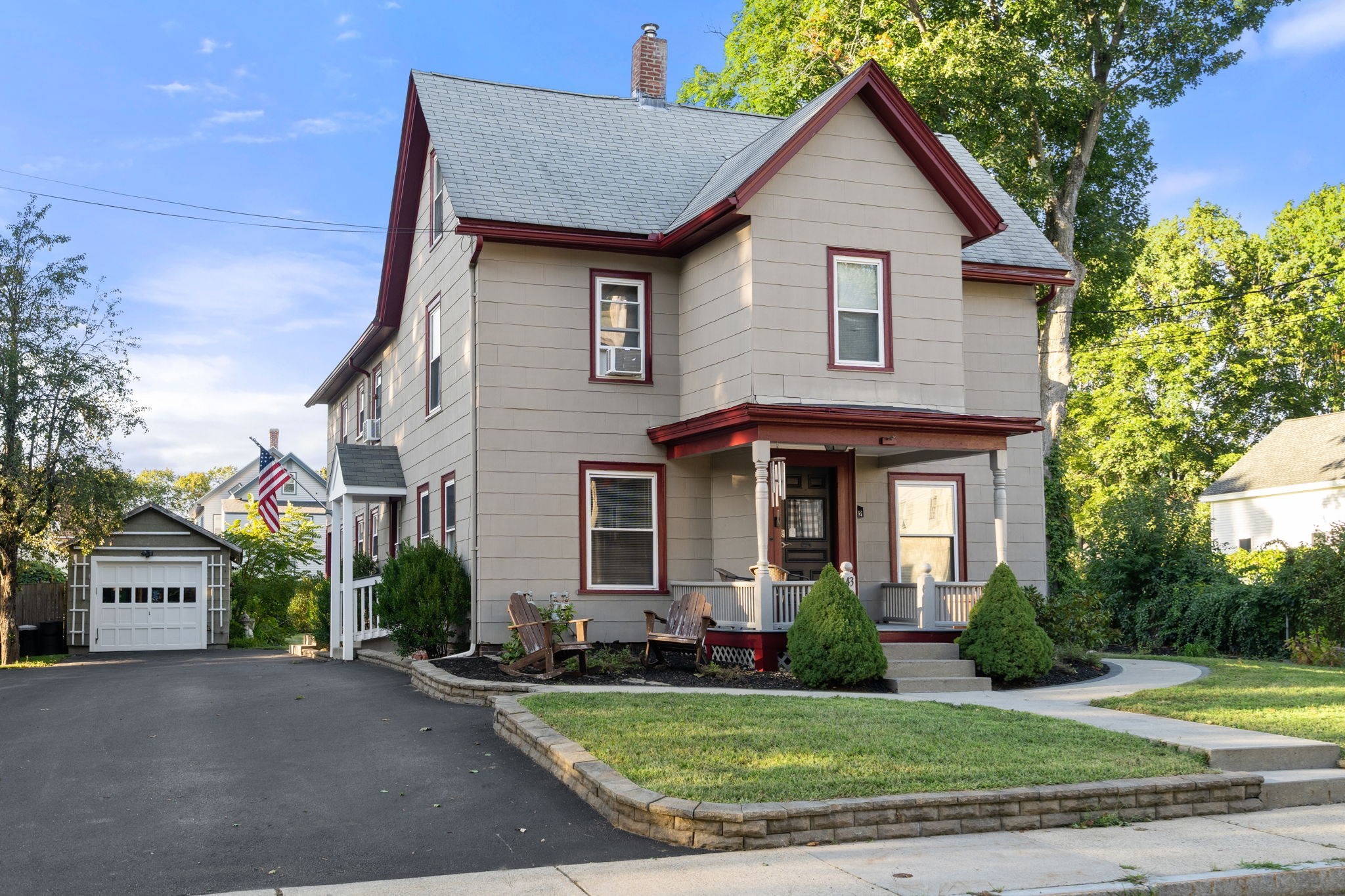 43 Pleasant St Property Photo 2