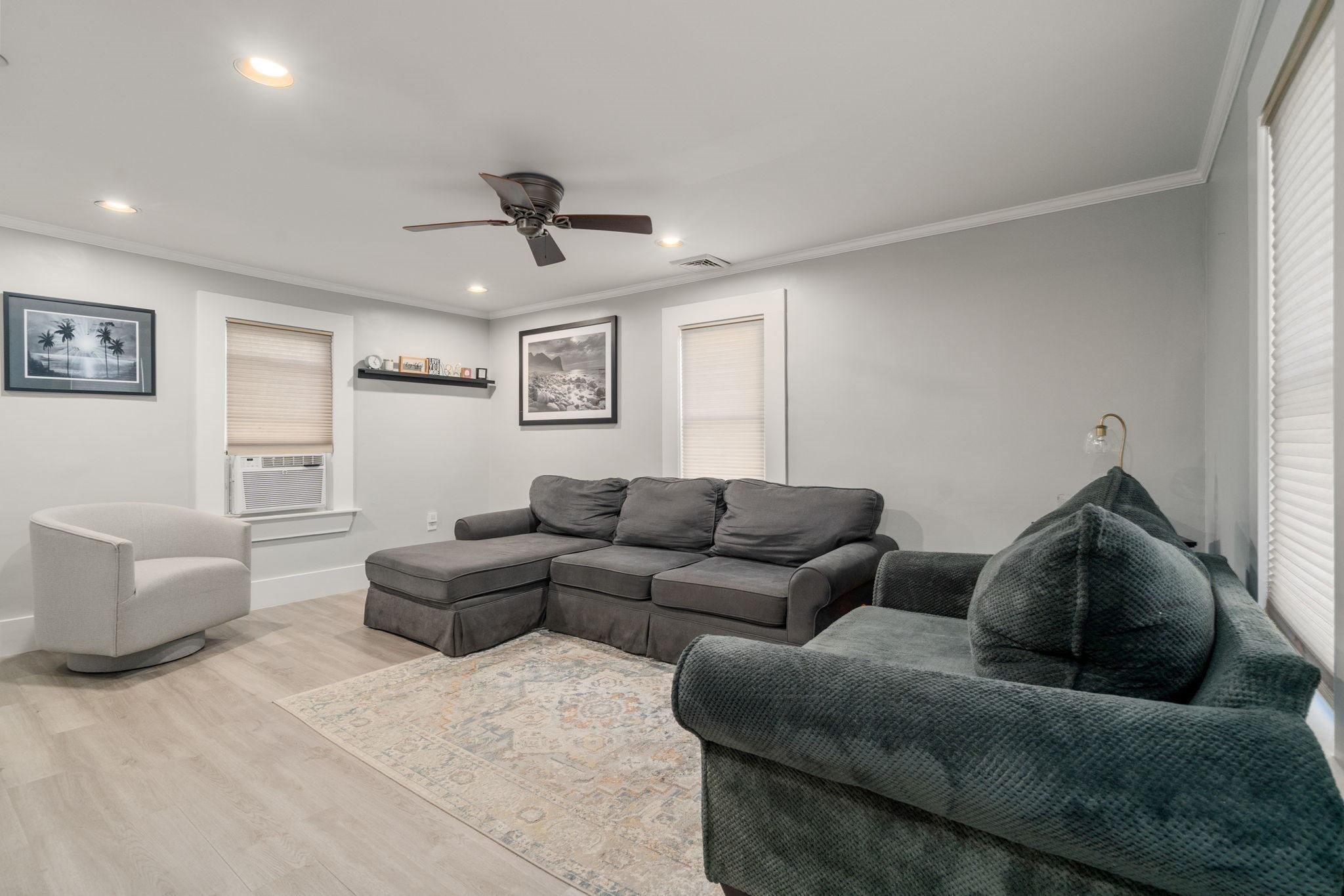 43 Pleasant St Property Photo 14