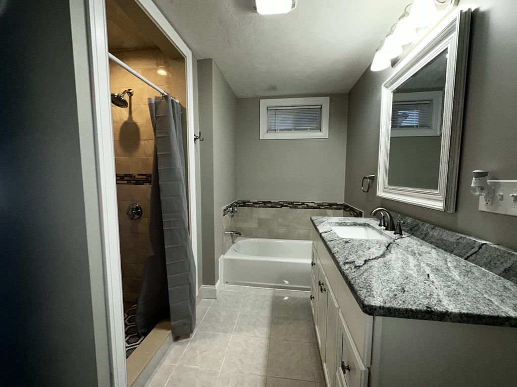 228 Spring St # 1 Property Photo 17