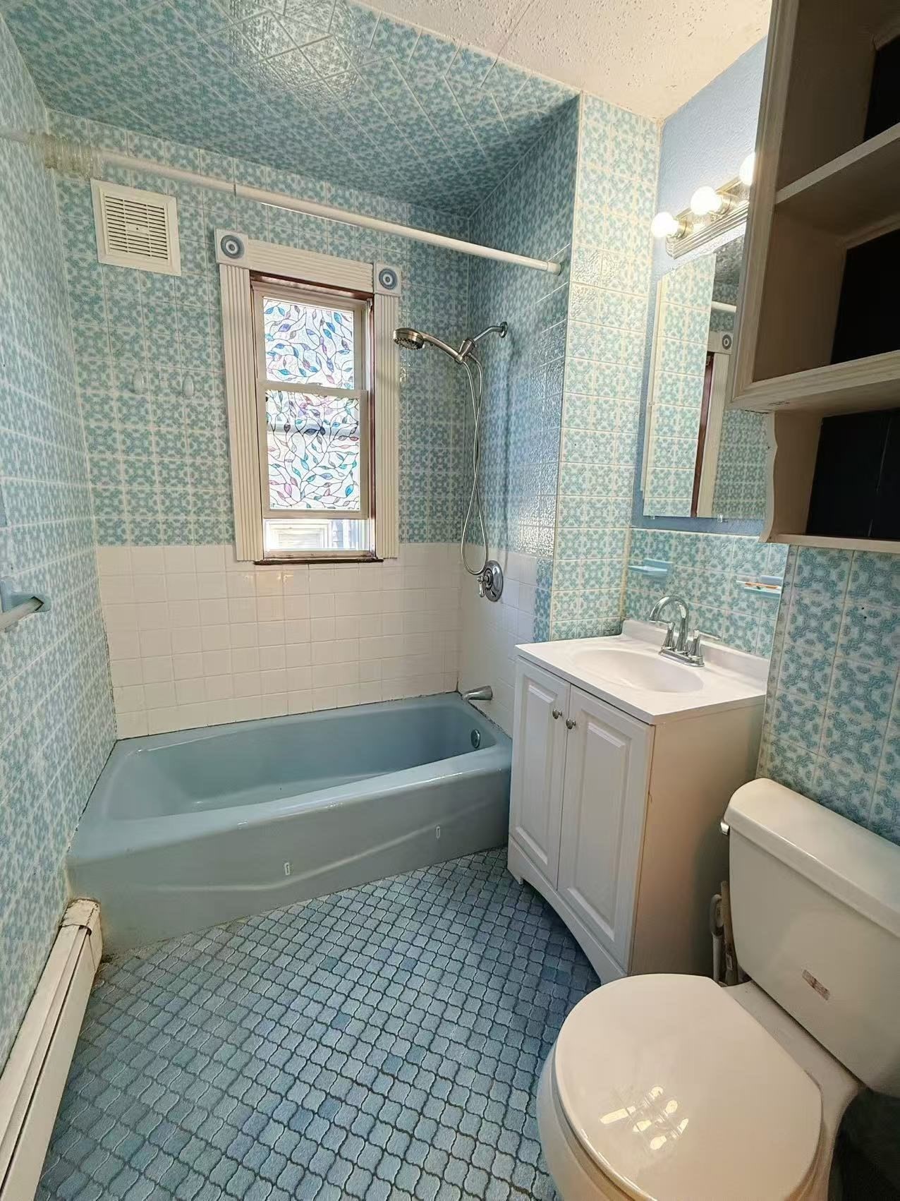 44 Jeanette Ave # 1 Property Photo 3