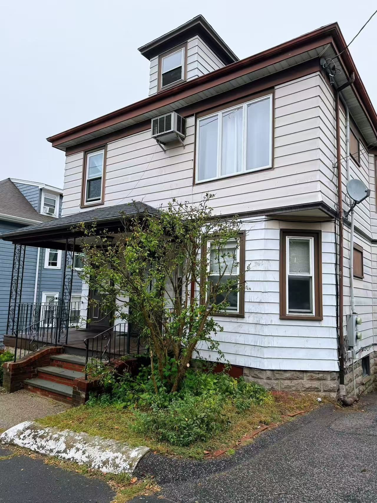 44 Jeanette Ave # 1 Property Photo 12