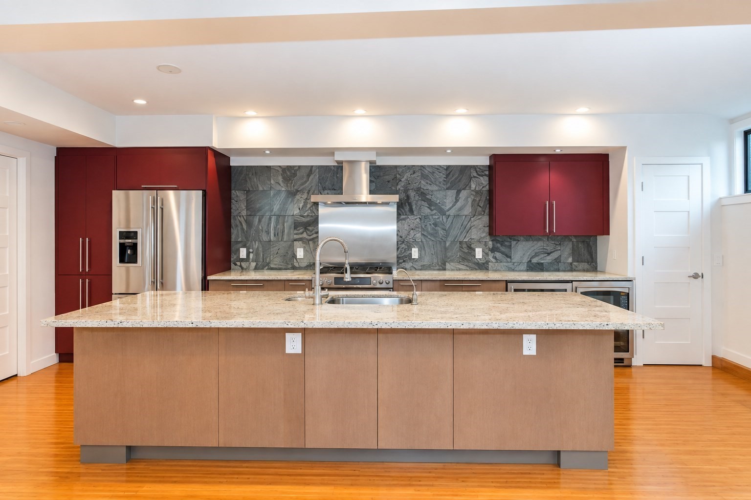 2021 Commonwealth Ave # B Property Photo 2