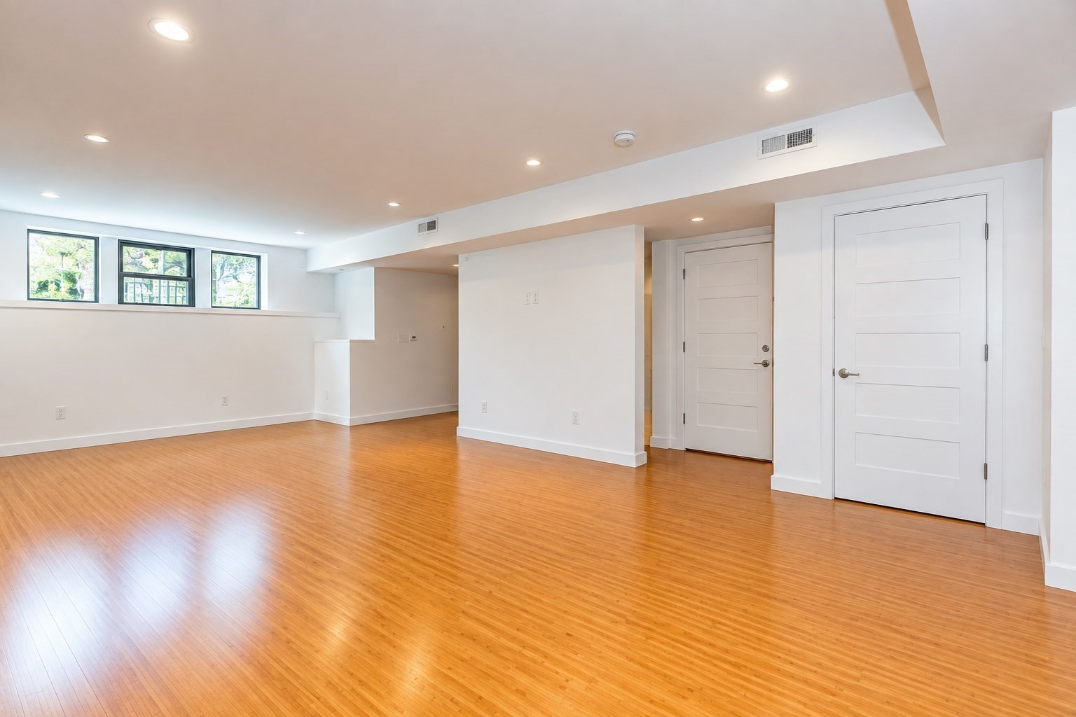 2021 Commonwealth Ave # B Property Photo 6