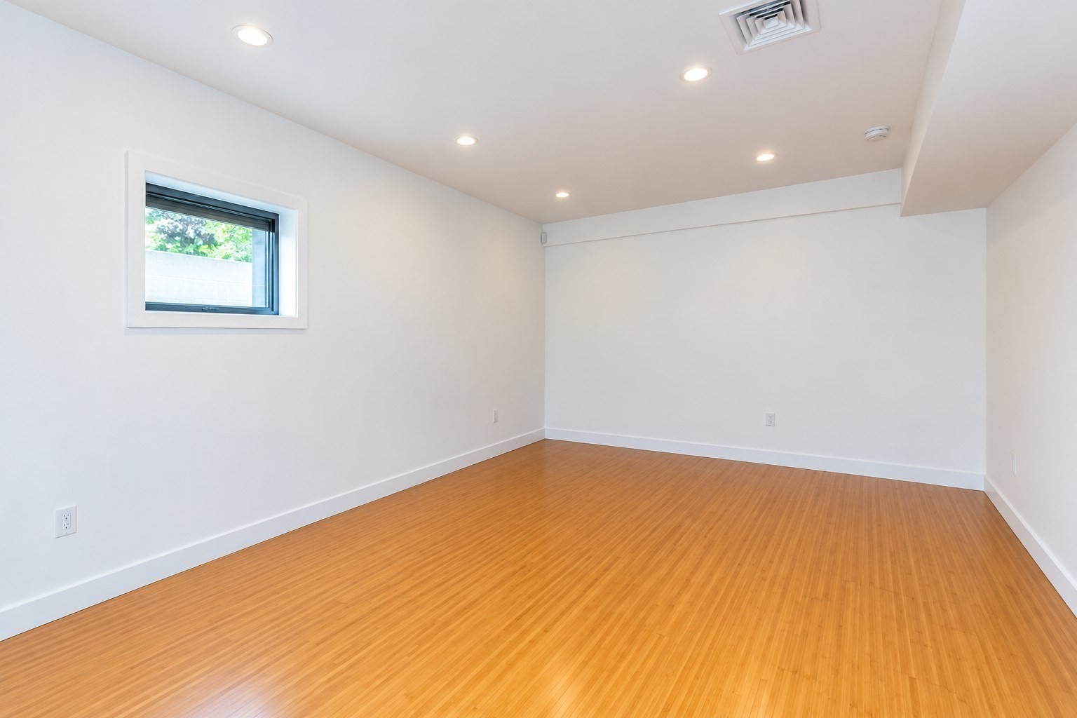 2021 Commonwealth Ave # B Property Photo 11