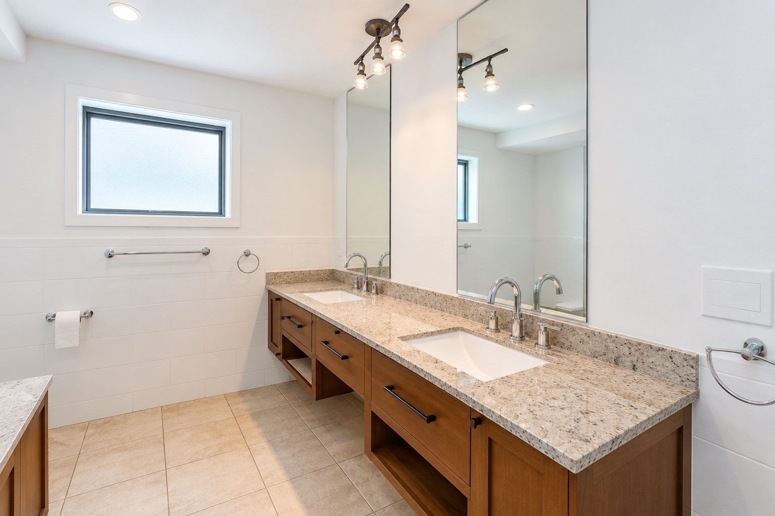 2021 Commonwealth Ave # B Property Photo 15