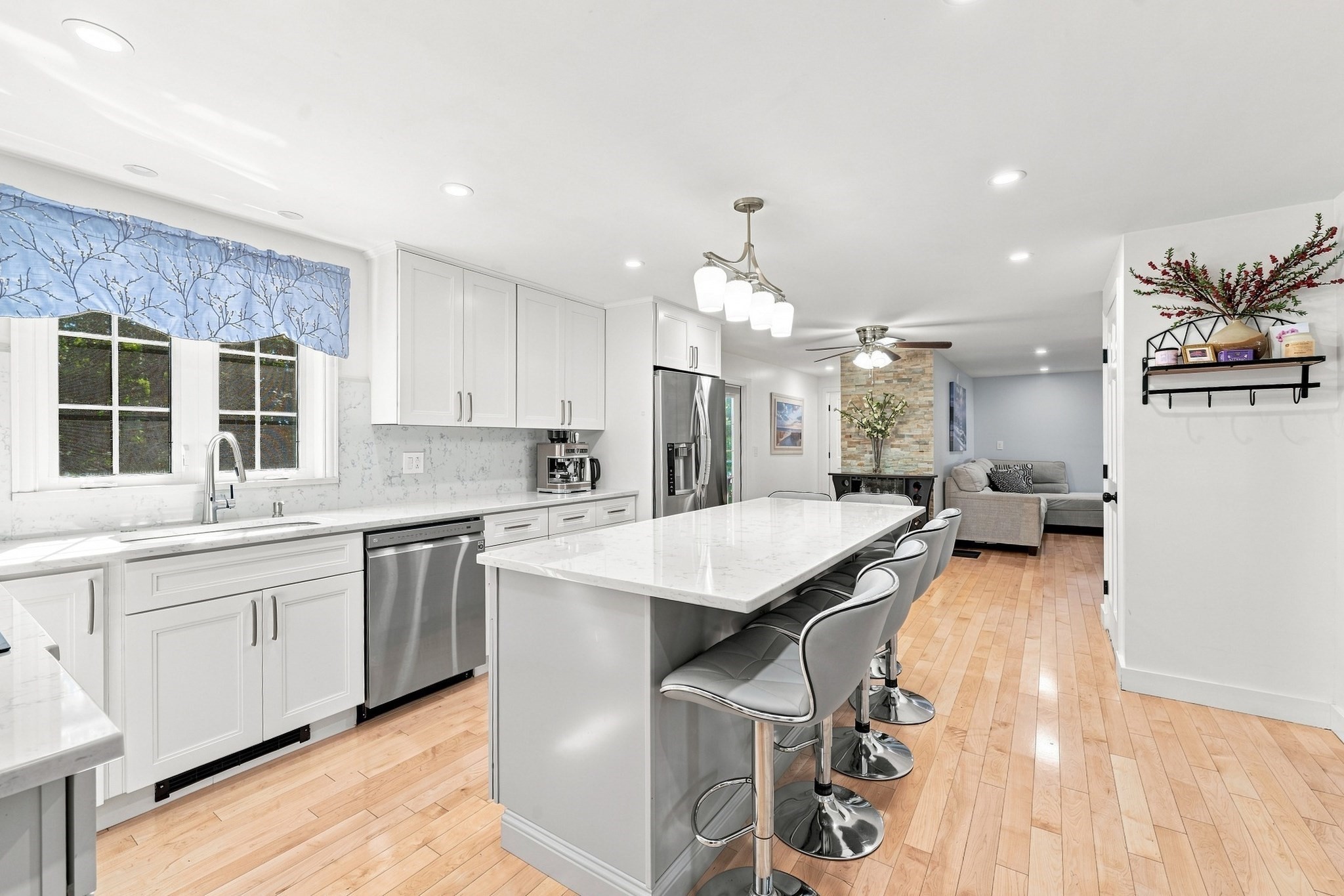 5 Lady Slipper Ln Property Photo 6