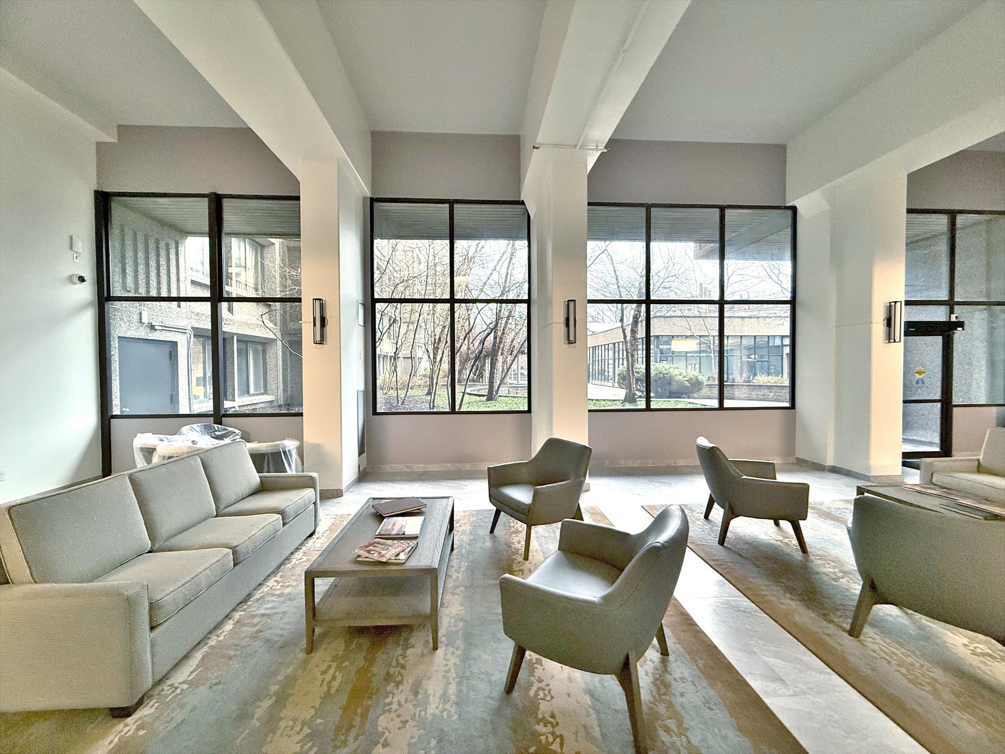 1731 Beacon St # 713 Property Photo 8
