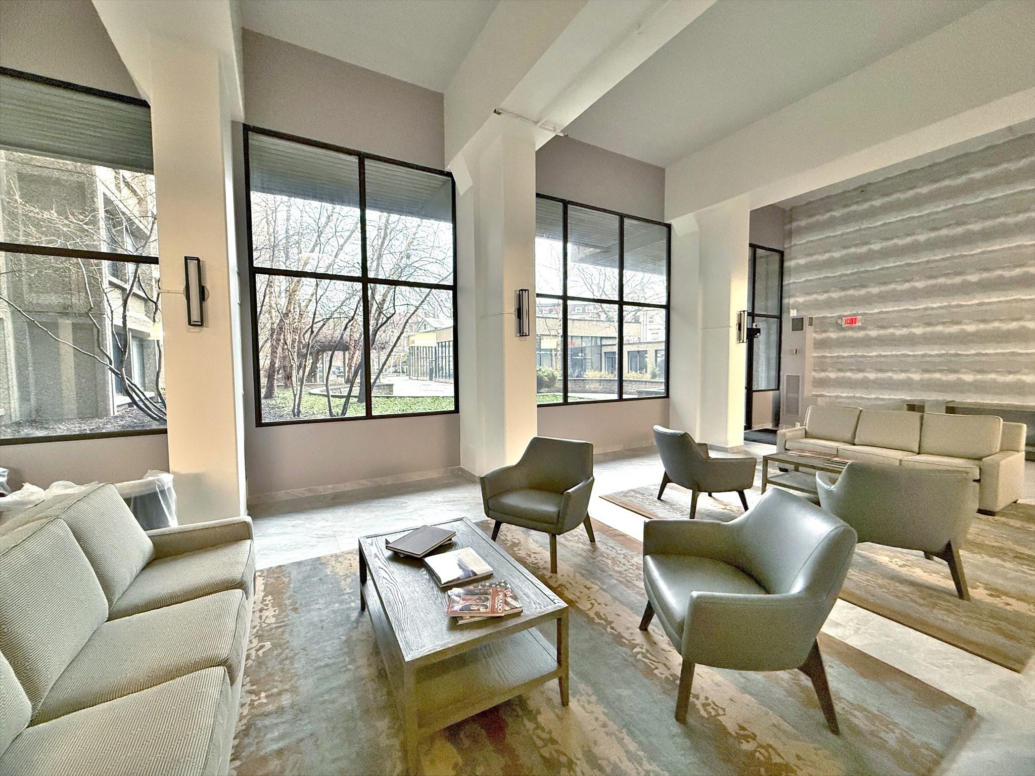 1731 Beacon St # 713 Property Photo 10