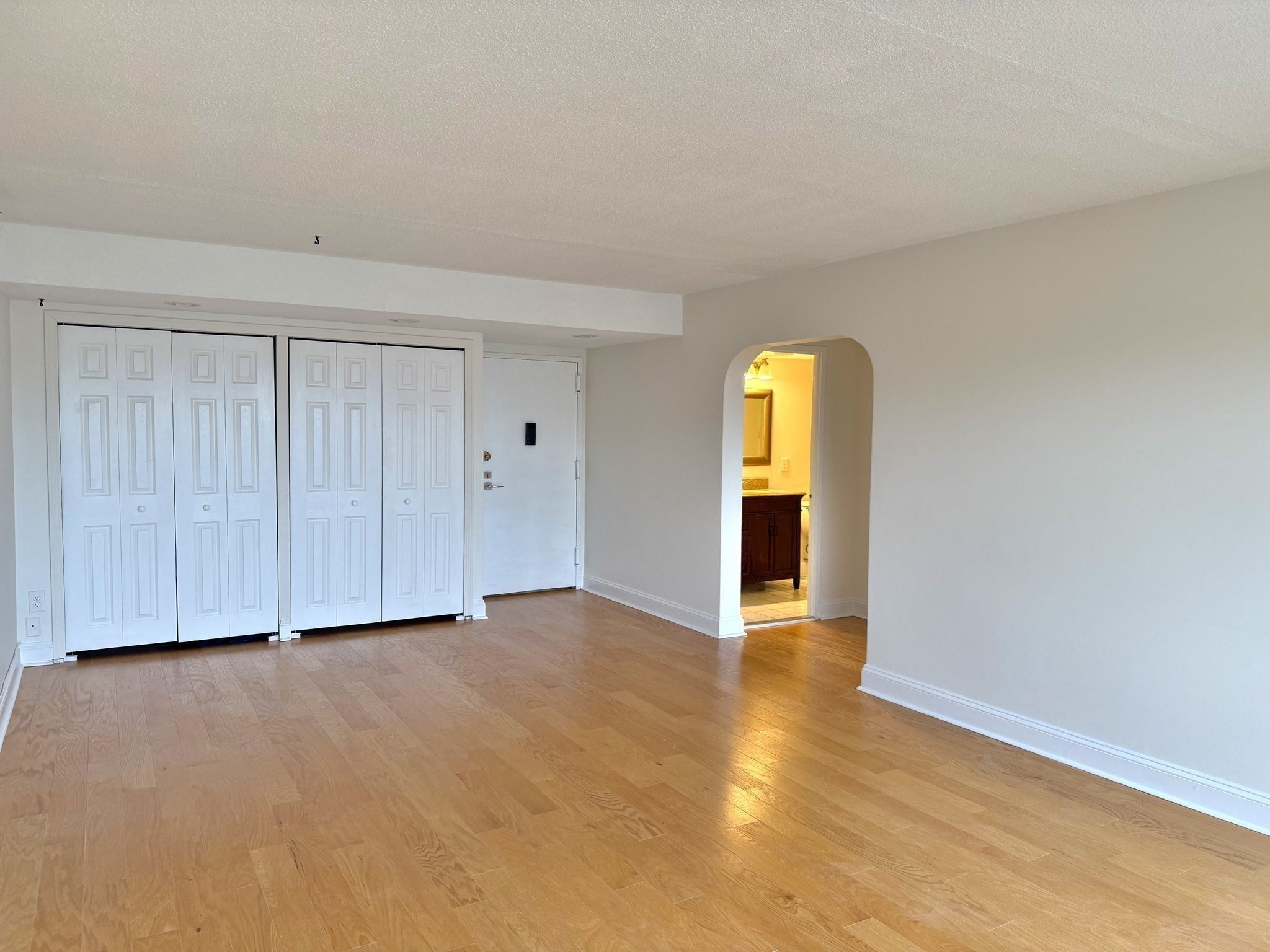 1731 Beacon St # 713 Property Photo 15