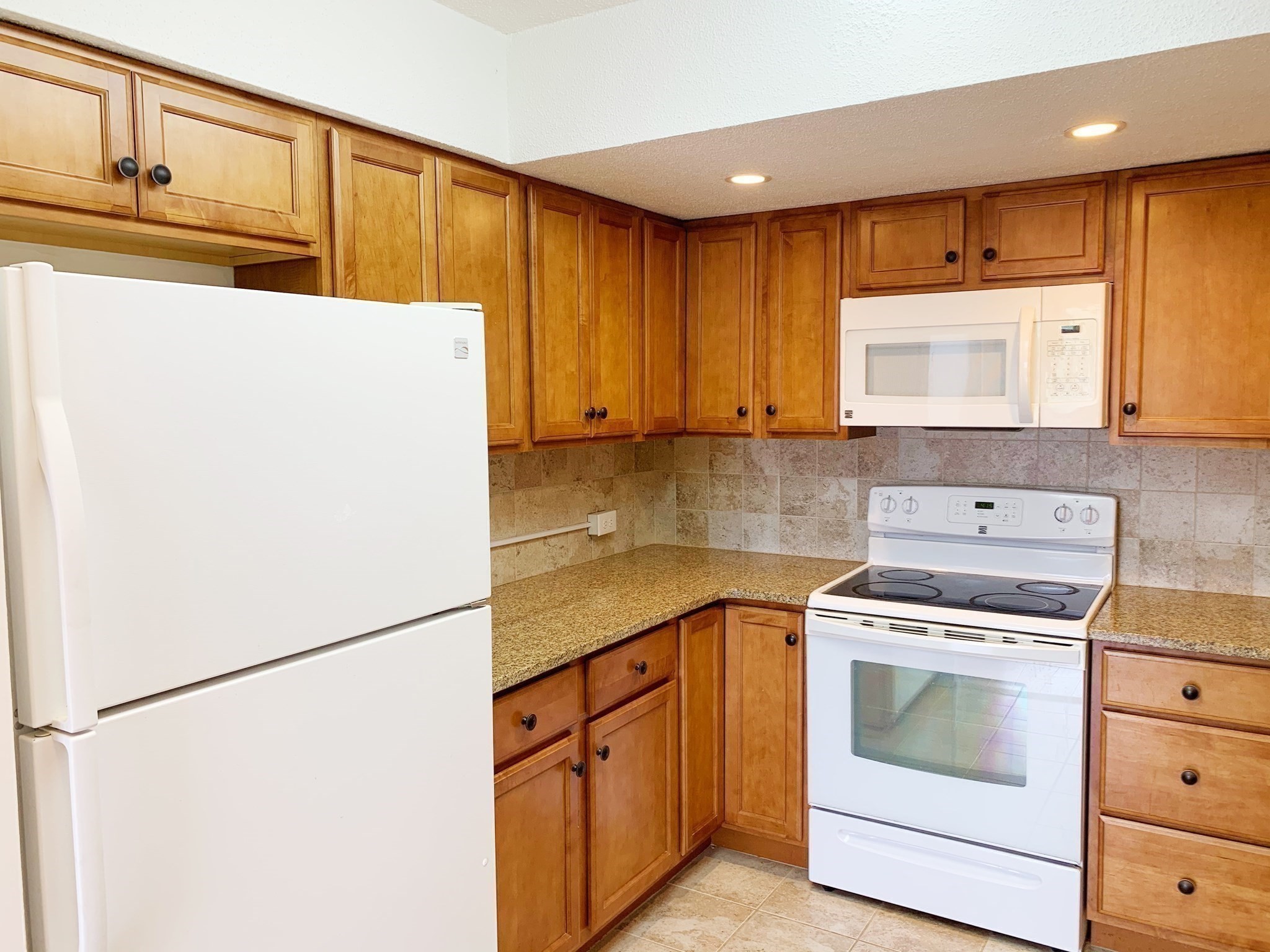 1731 Beacon St # 713 Property Photo 26