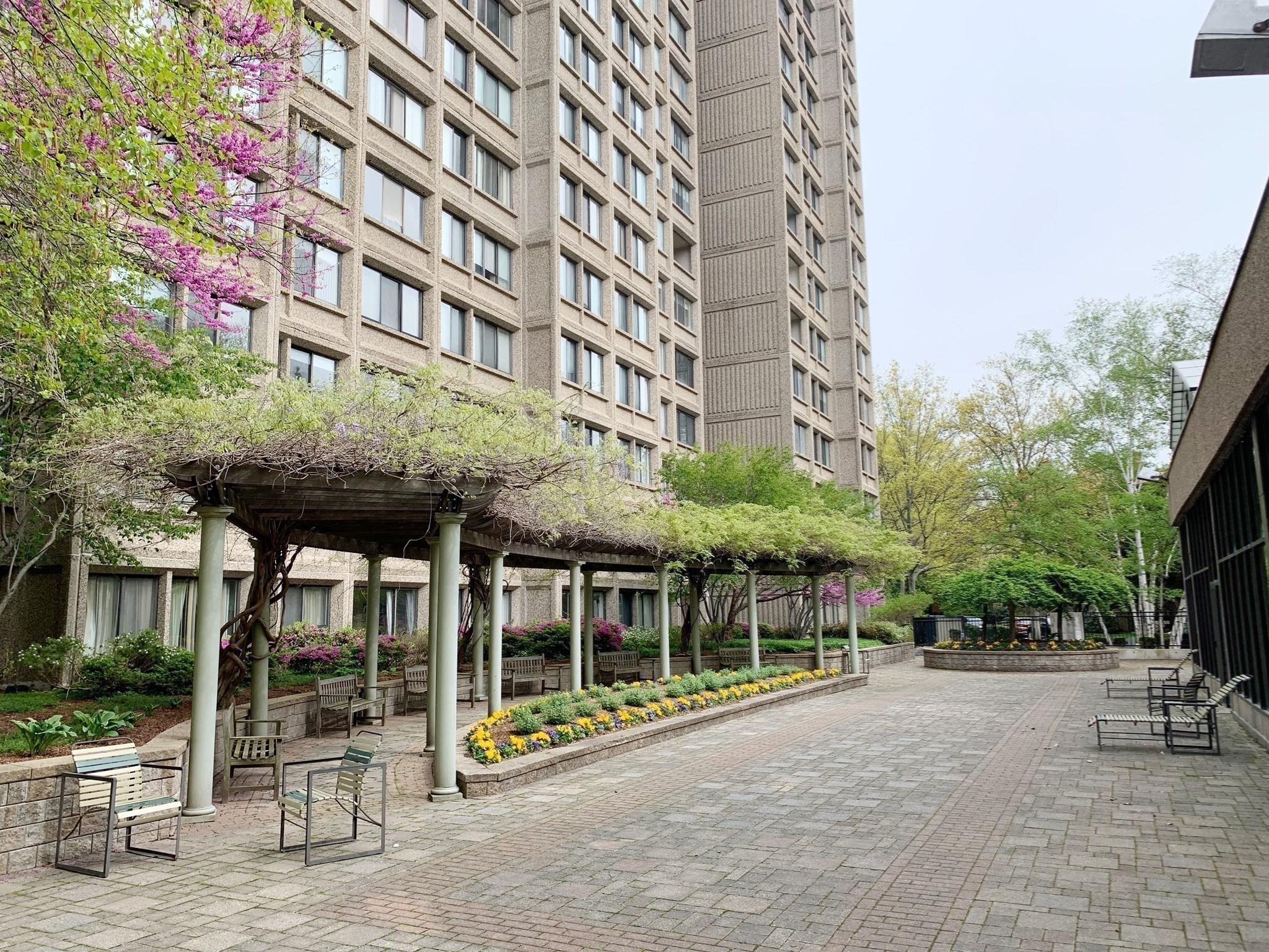 1731 Beacon St # 713 Property Photo 38