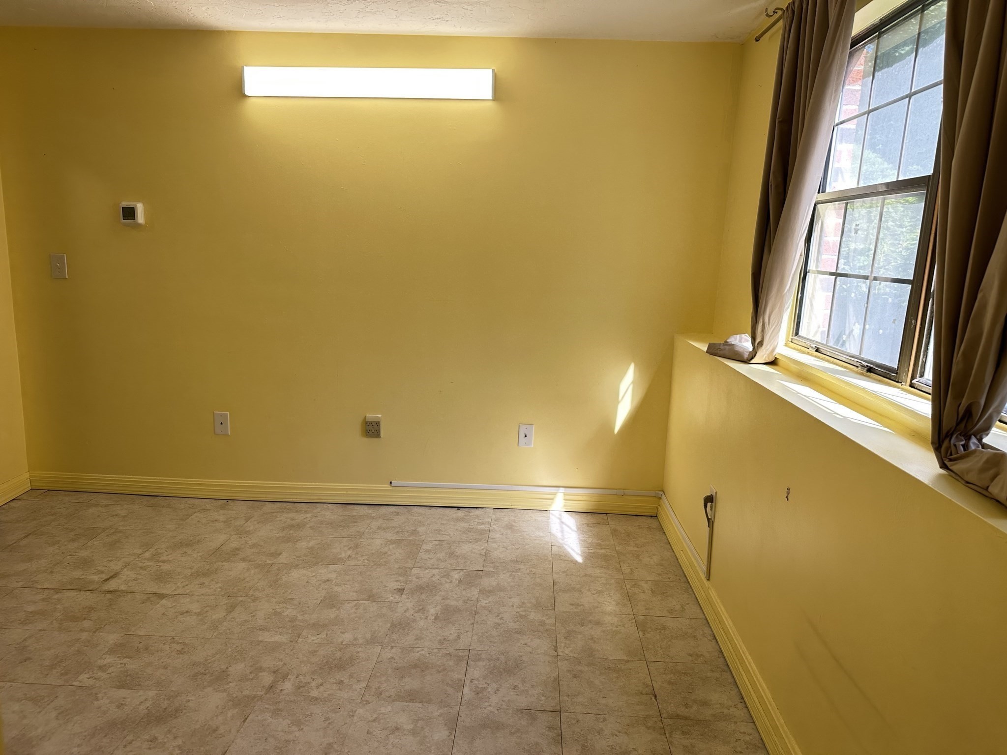 8 Jackson St # C1 Property Photo 6