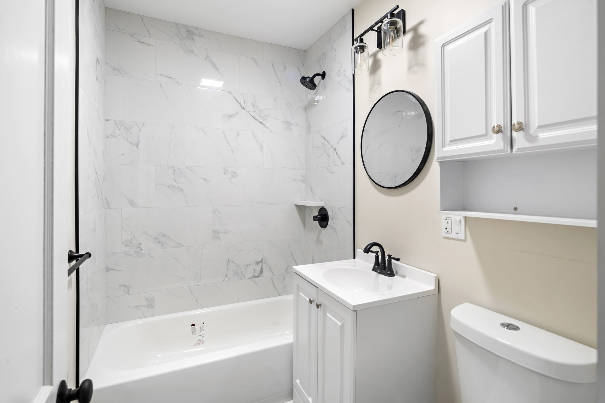 23 Thelma Rd # 2 Property Photo 6