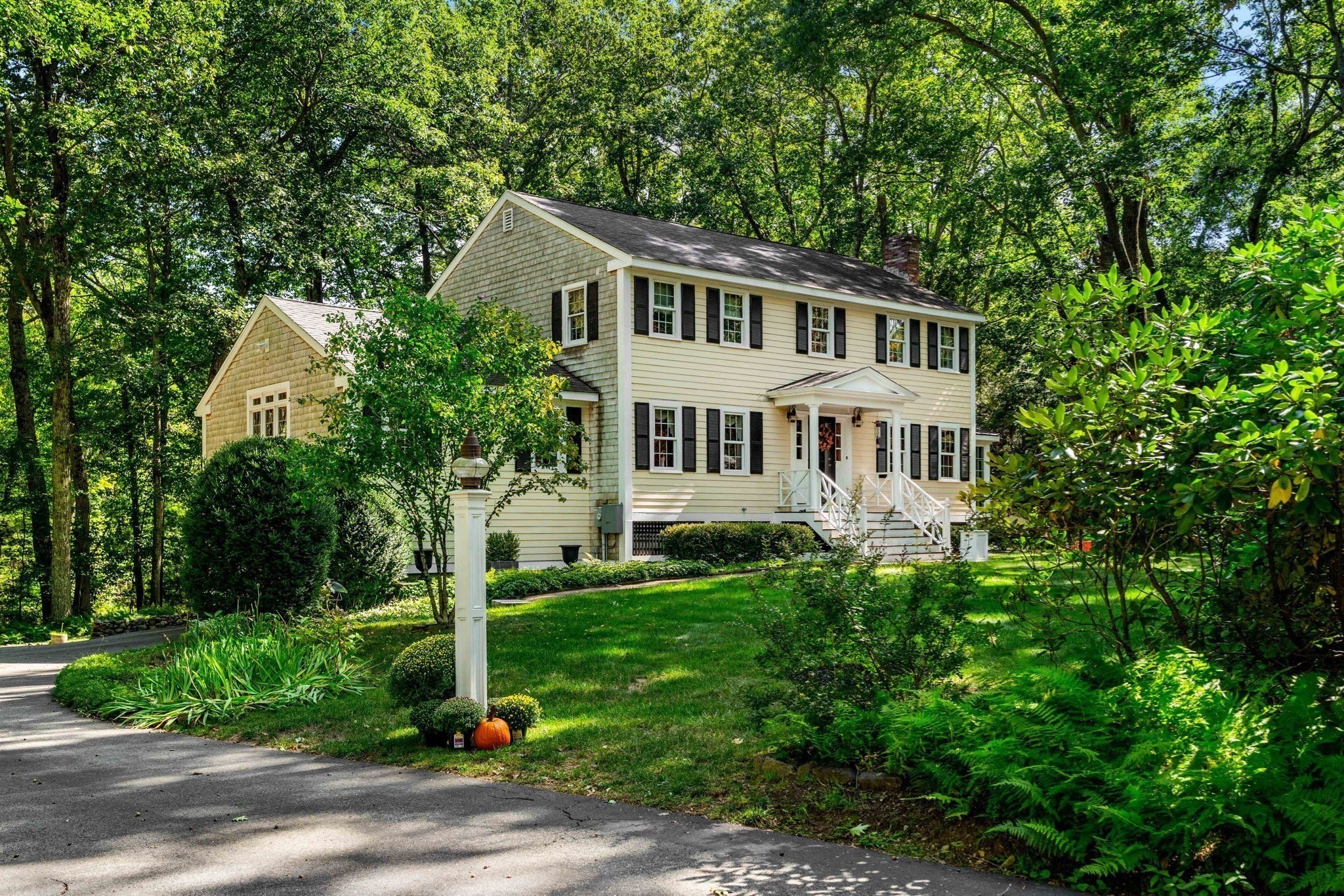175 Herrick Rd Property Photo 2