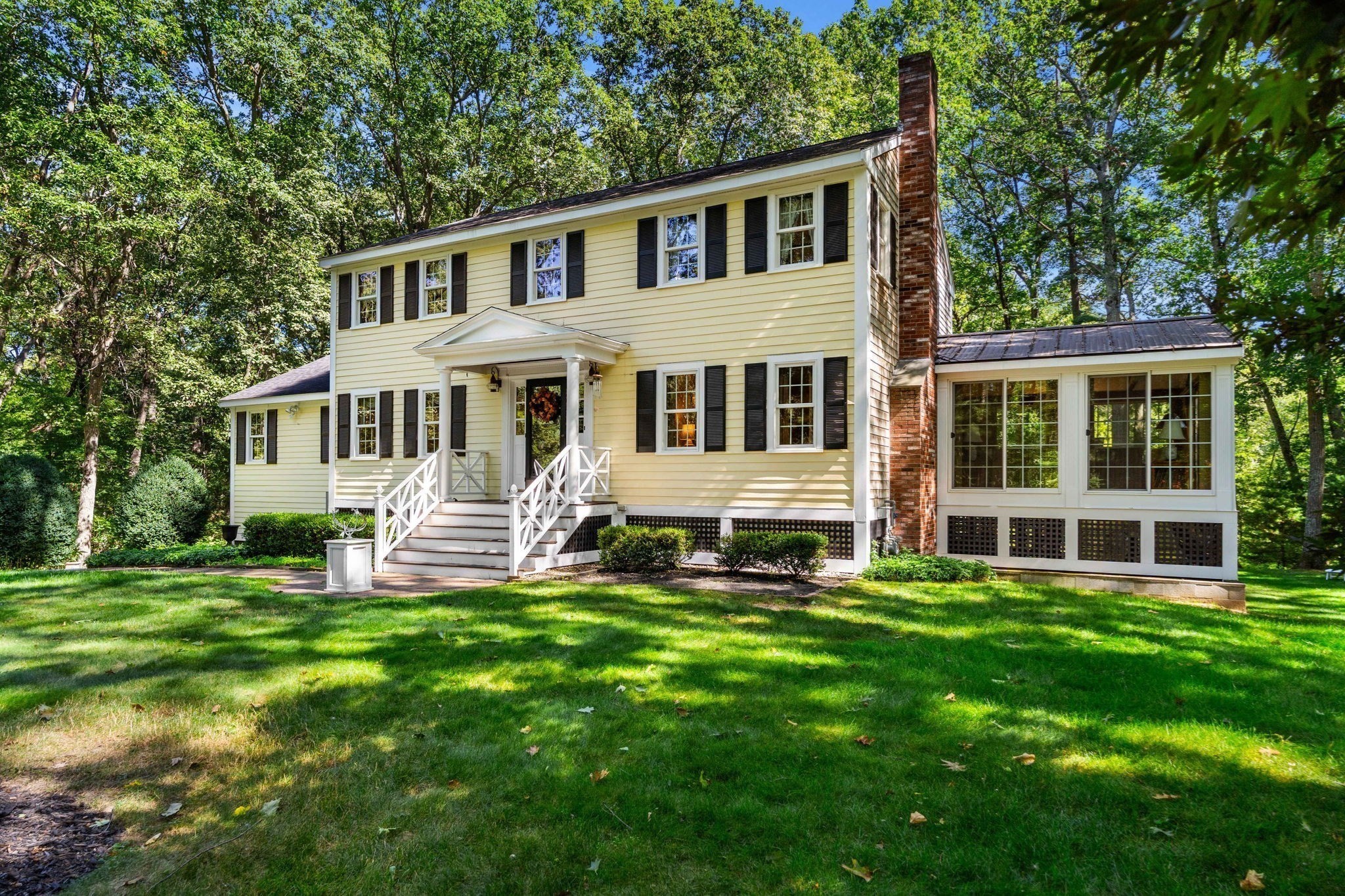 175 Herrick Rd Property Photo 3