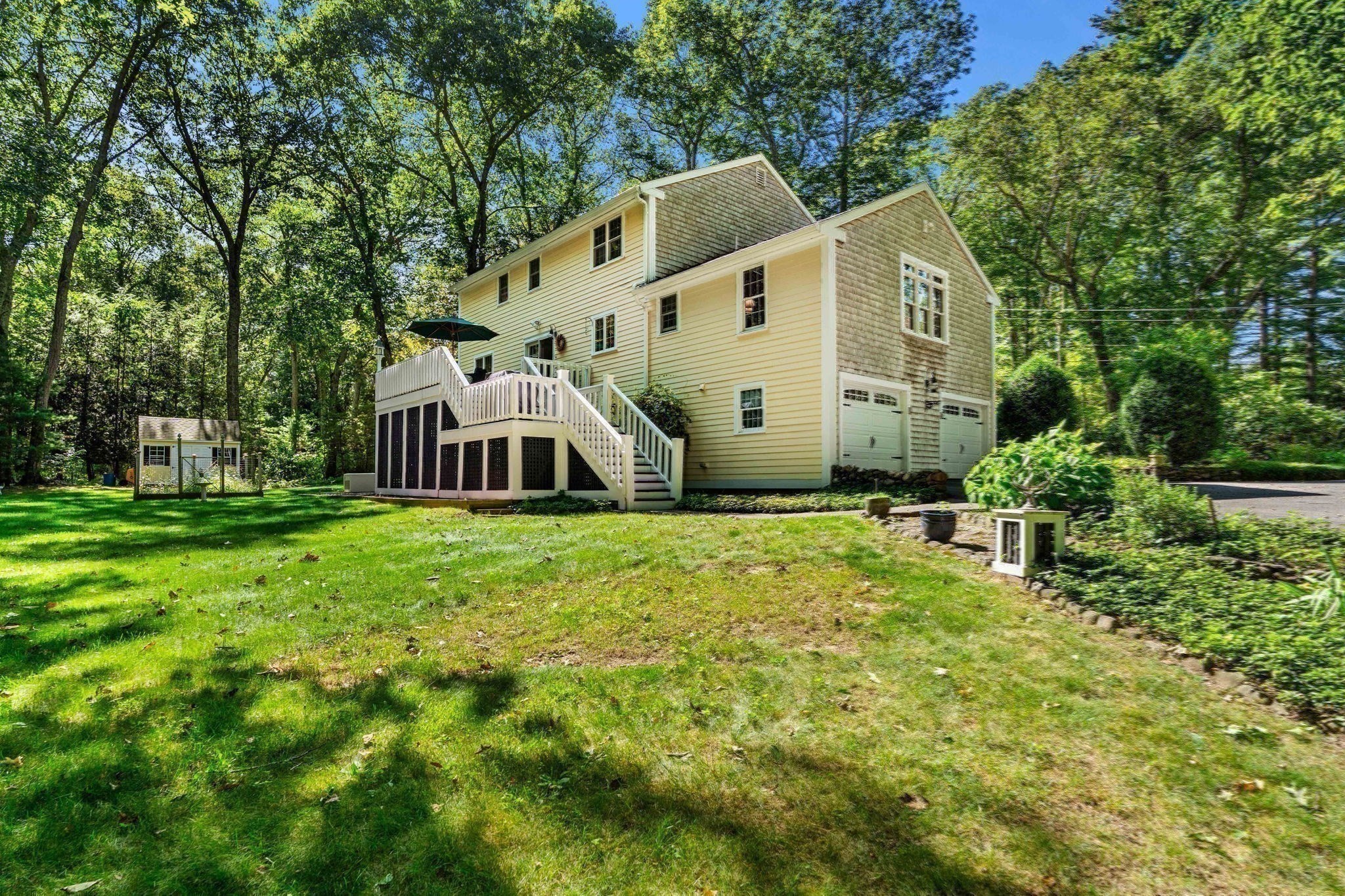 175 Herrick Rd Property Photo 40