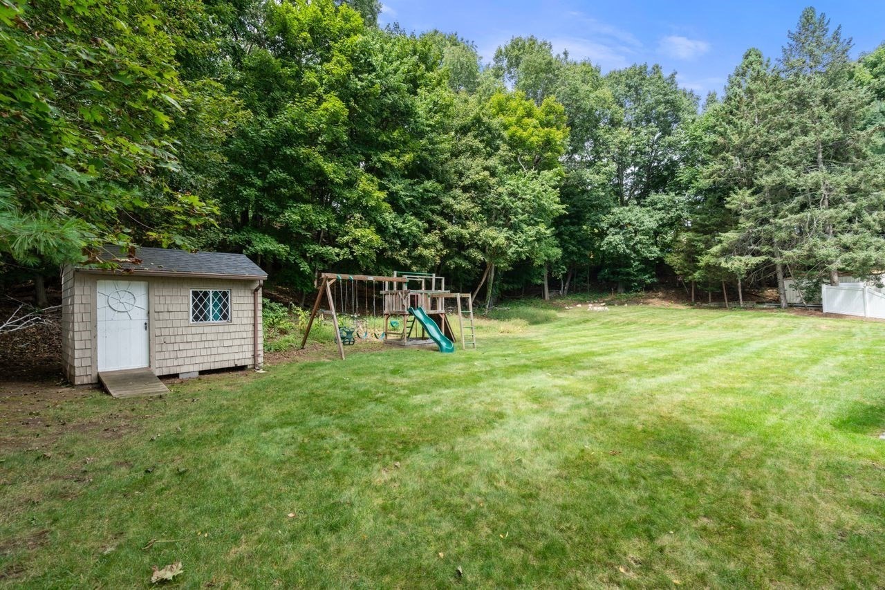 72 Bornwood Drive Property Photo 23