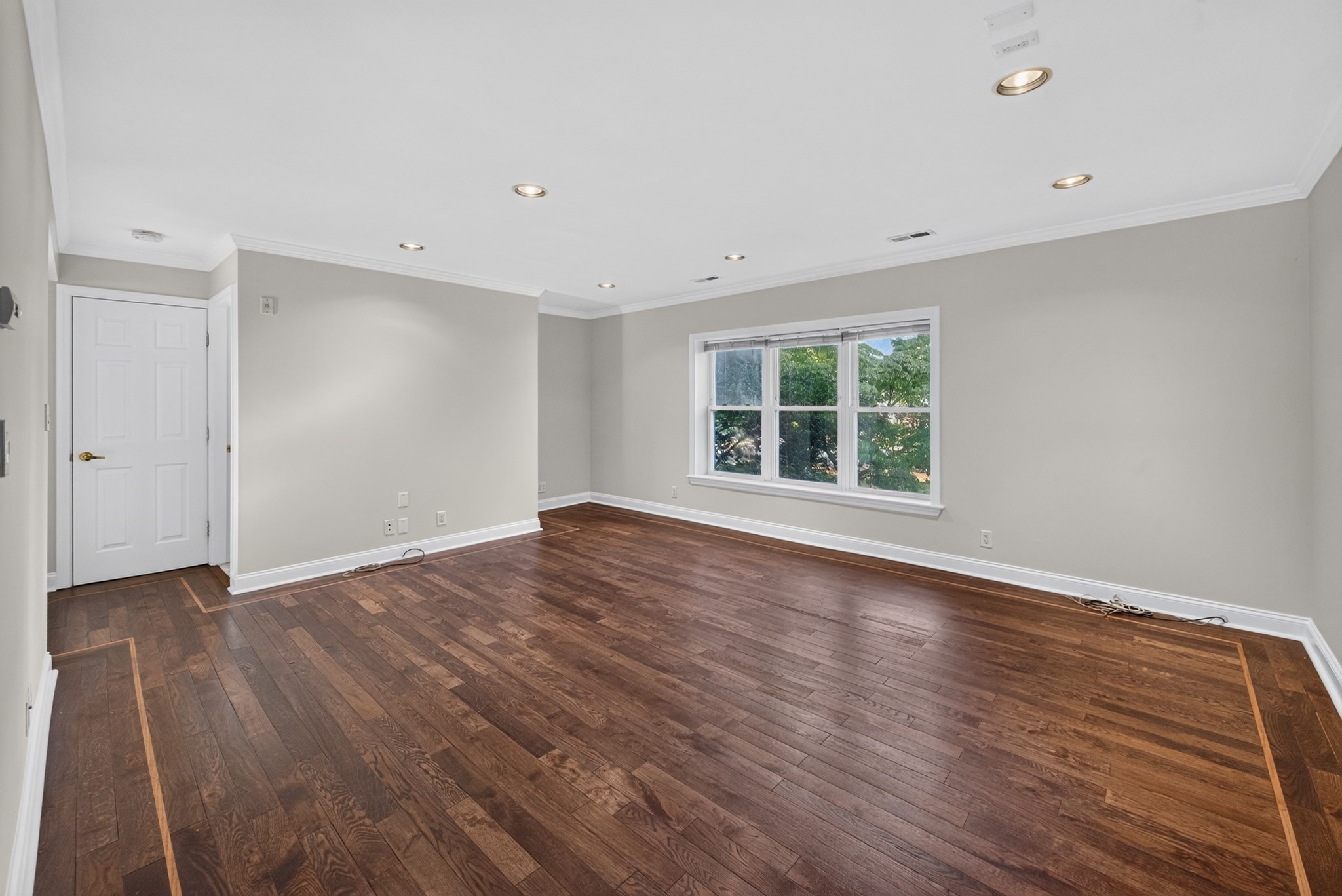 148 Newton Street # 2 Property Photo 1