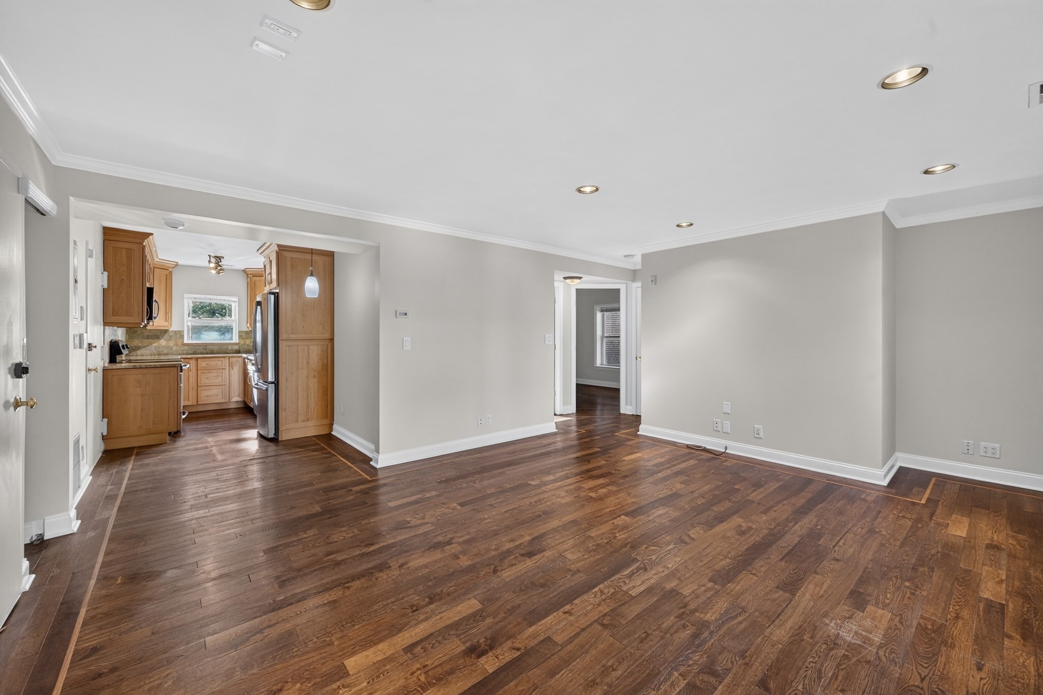 148 Newton Street # 2 Property Photo 3