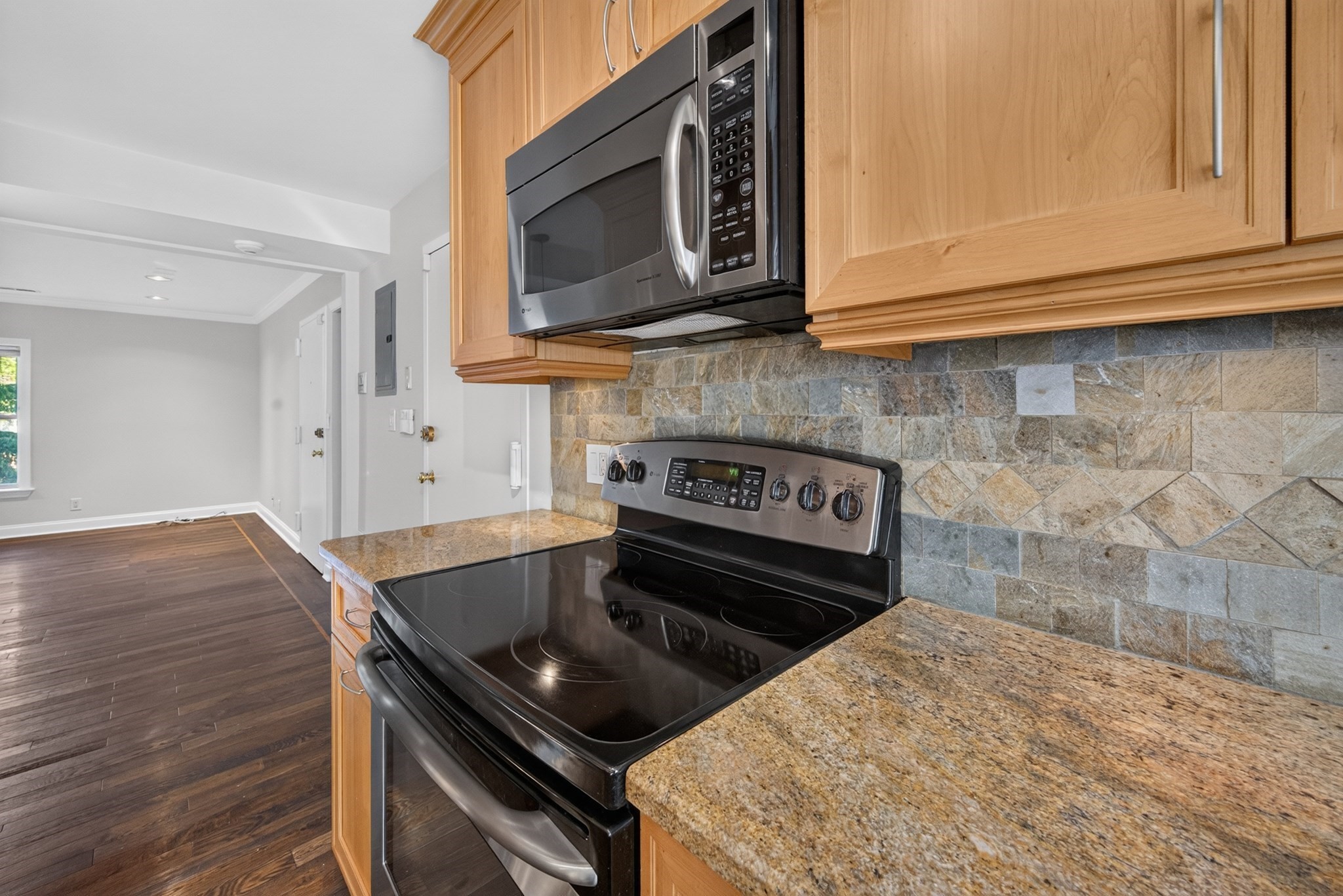 148 Newton Street # 2 Property Photo 11