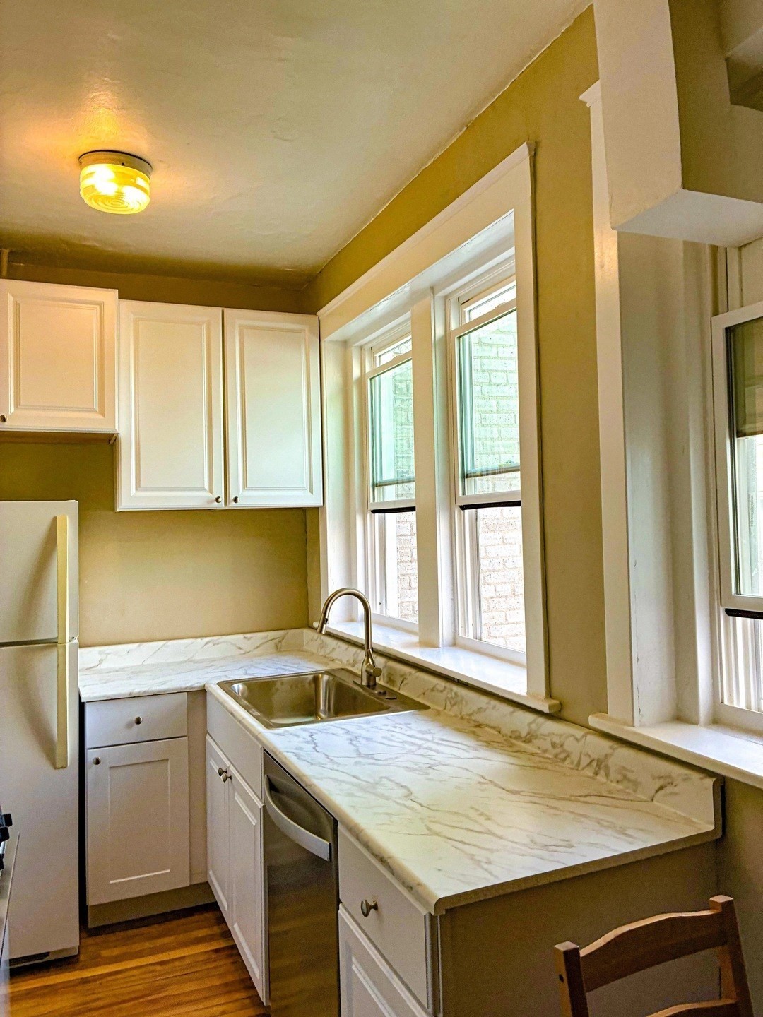 1633 Commonwealth Ave # 12 Property Photo 6