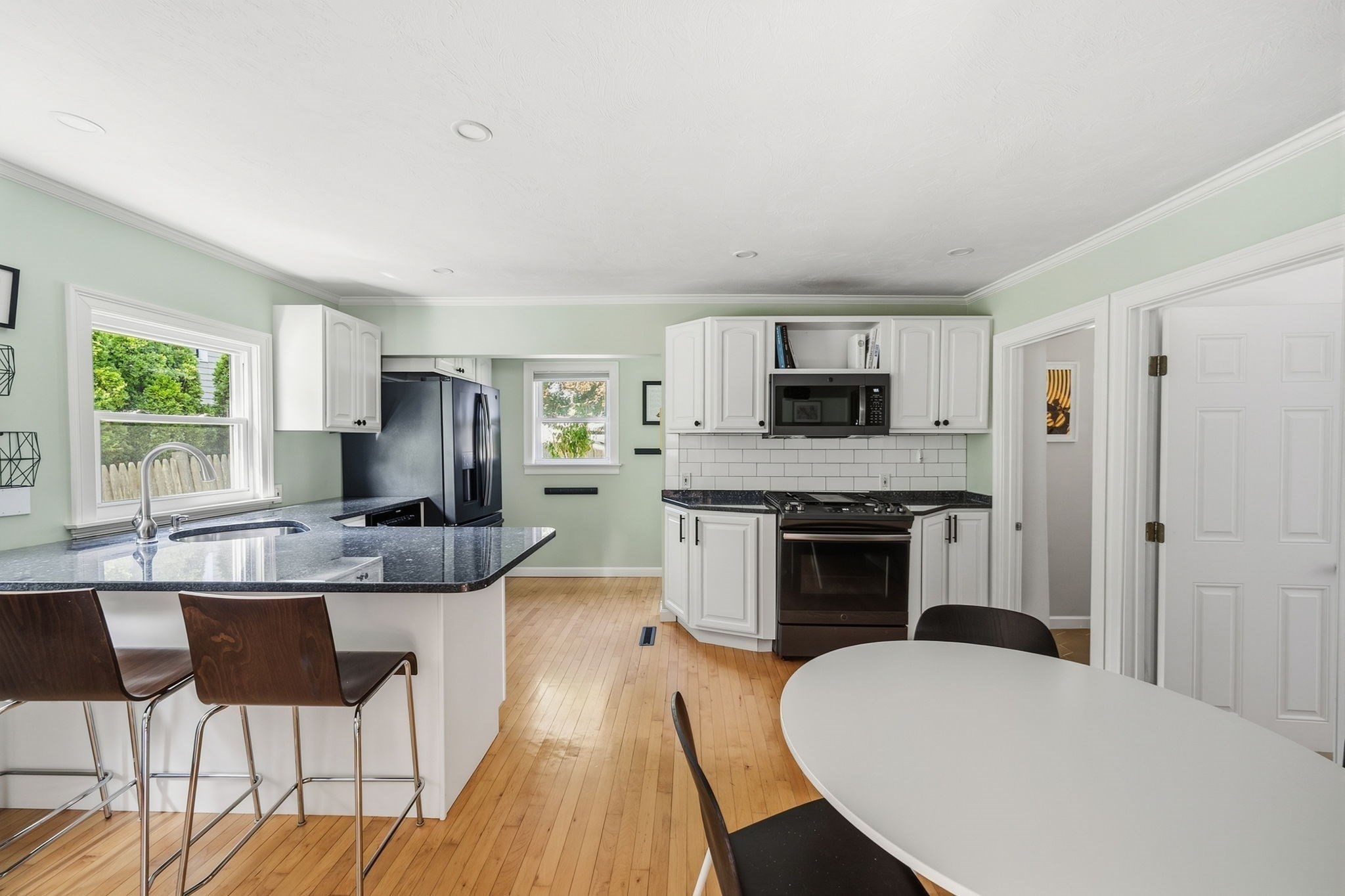 11 Wood Street Property Photo 4