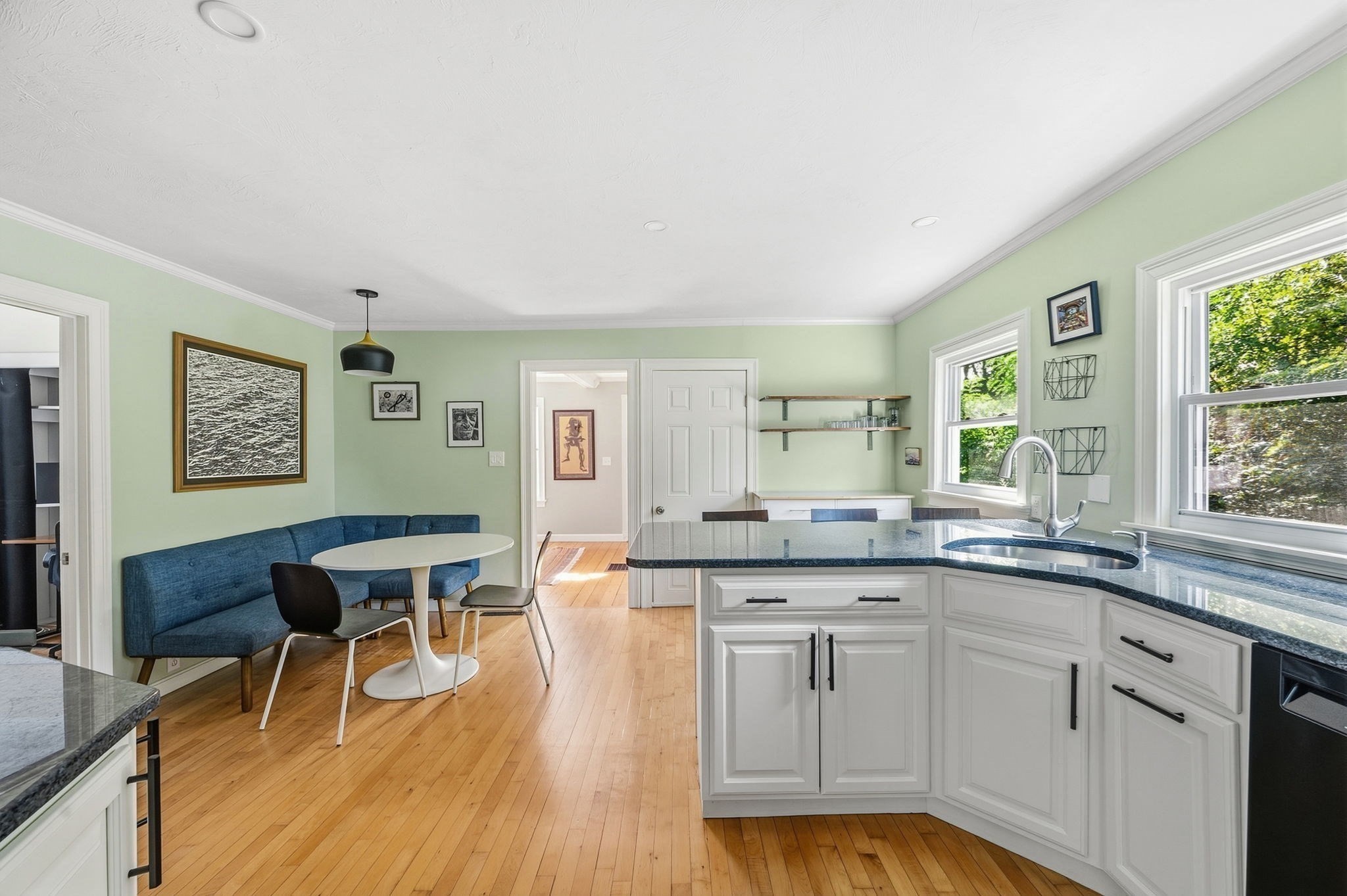 11 Wood Street Property Photo 6