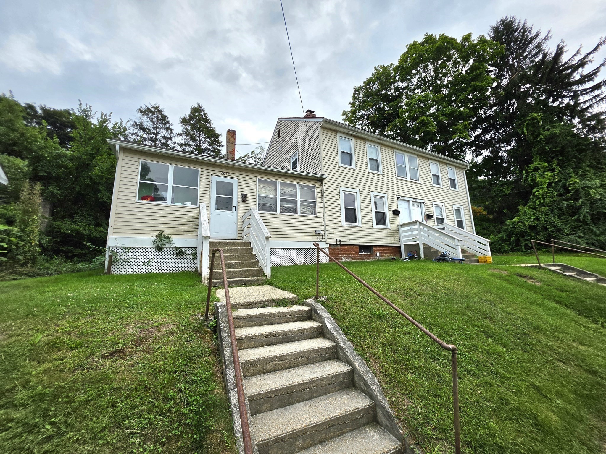 2057-2061 High St Property Photo 2