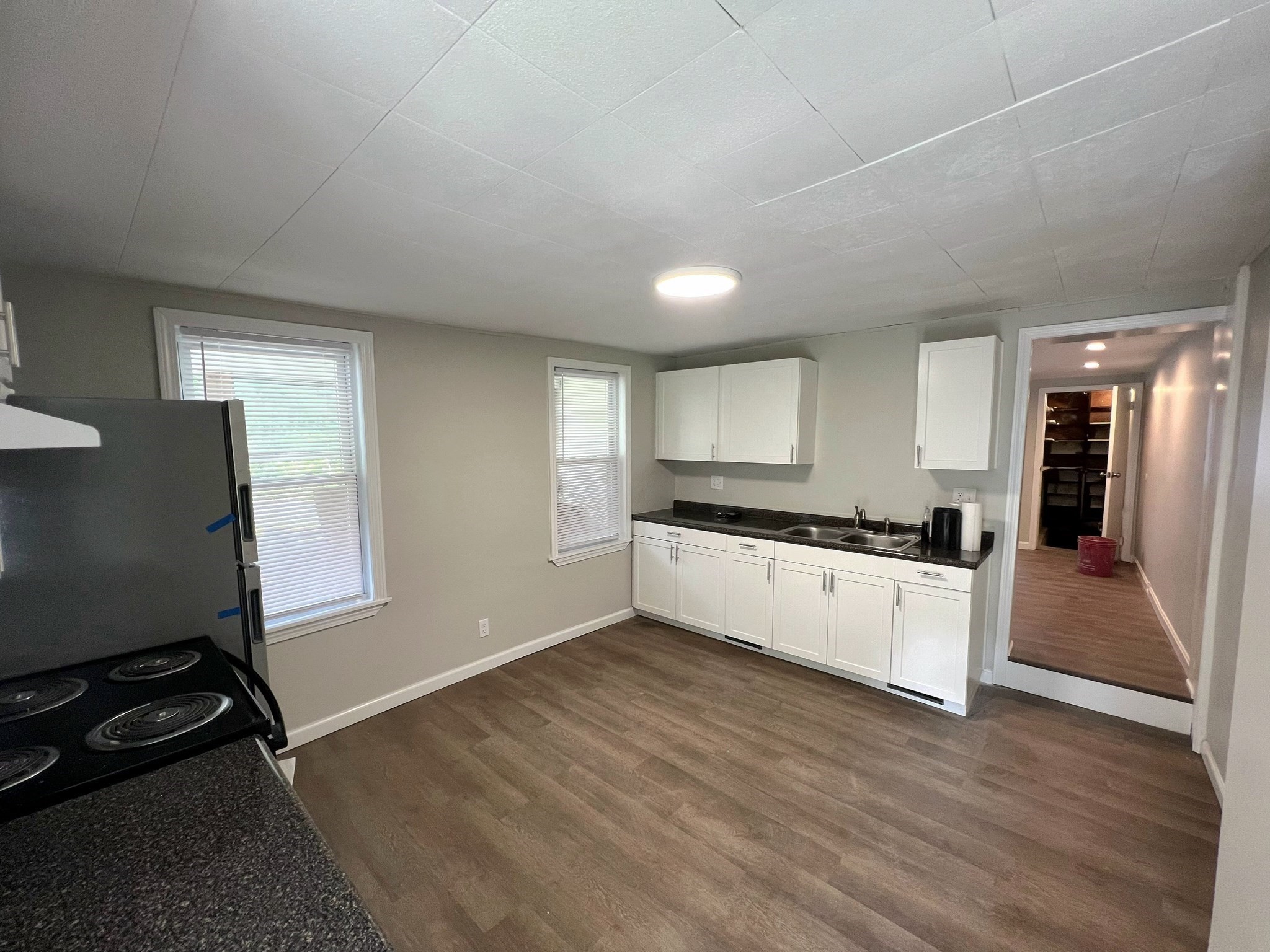 2057-2061 High St Property Photo 5