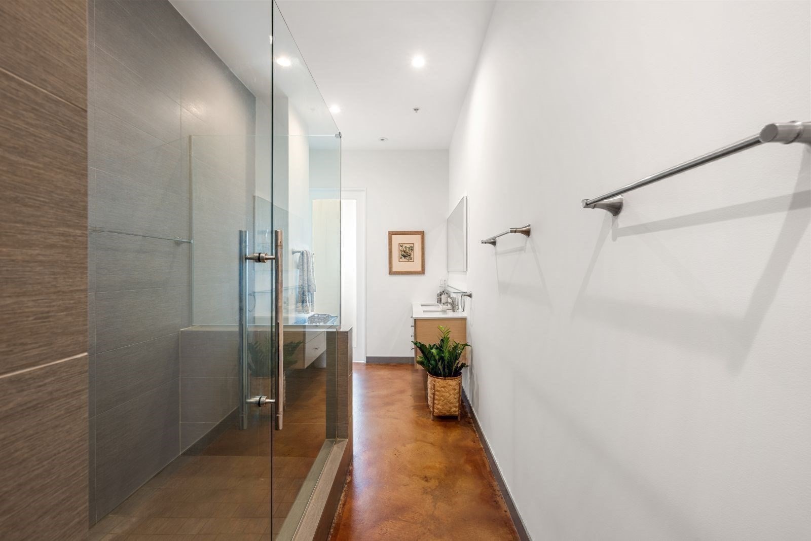 36 A St # D Property Photo 15