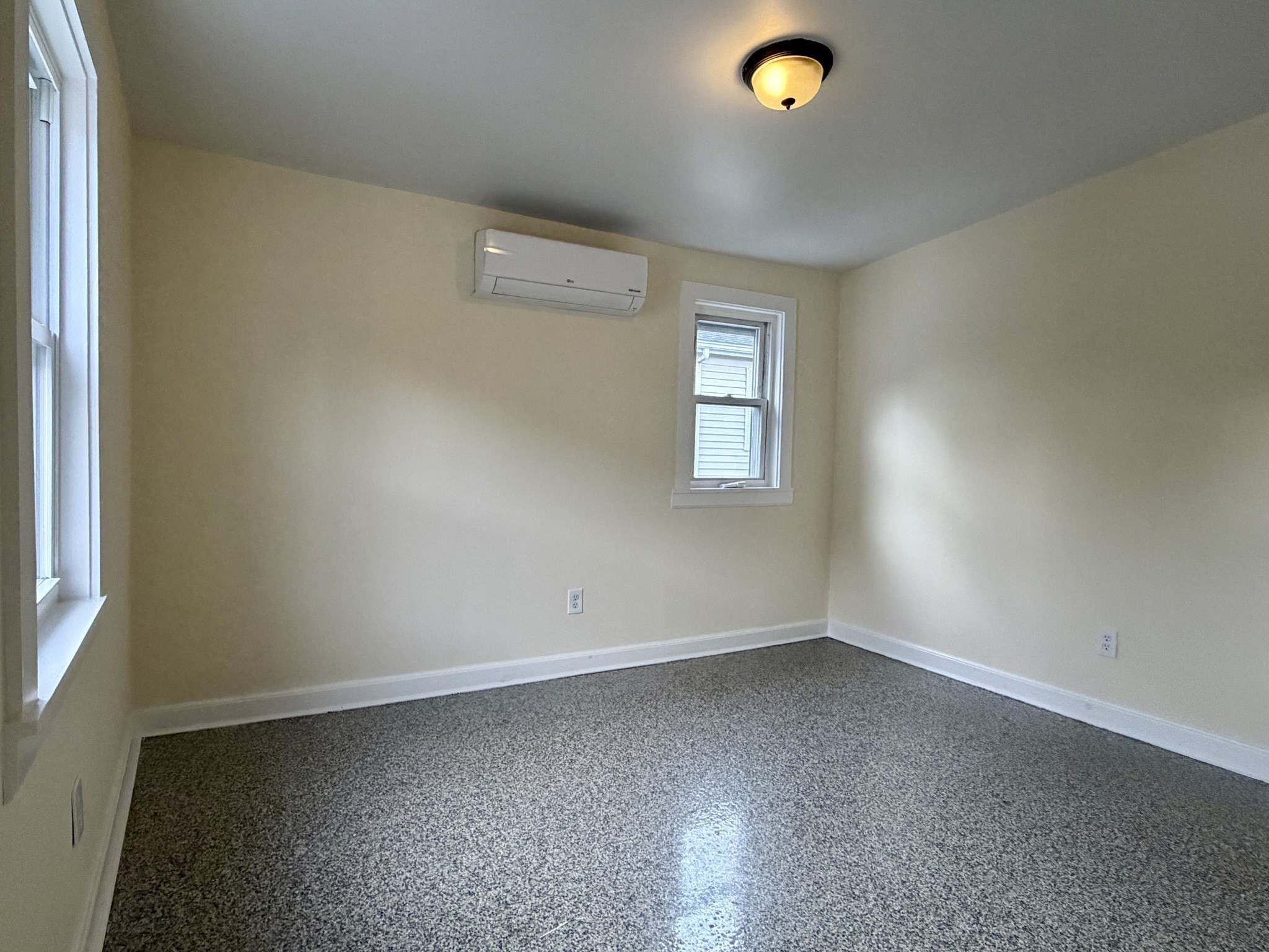 44 Everett Street # 2 Property Photo 5