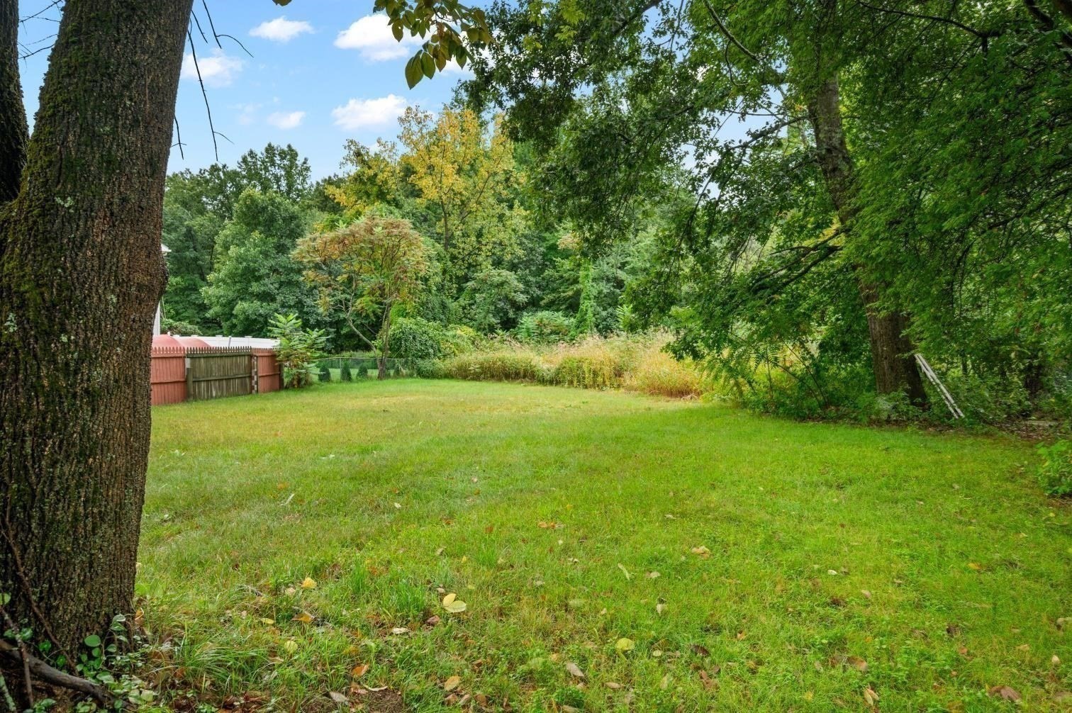 1020 Russell Rd Property Photo 22