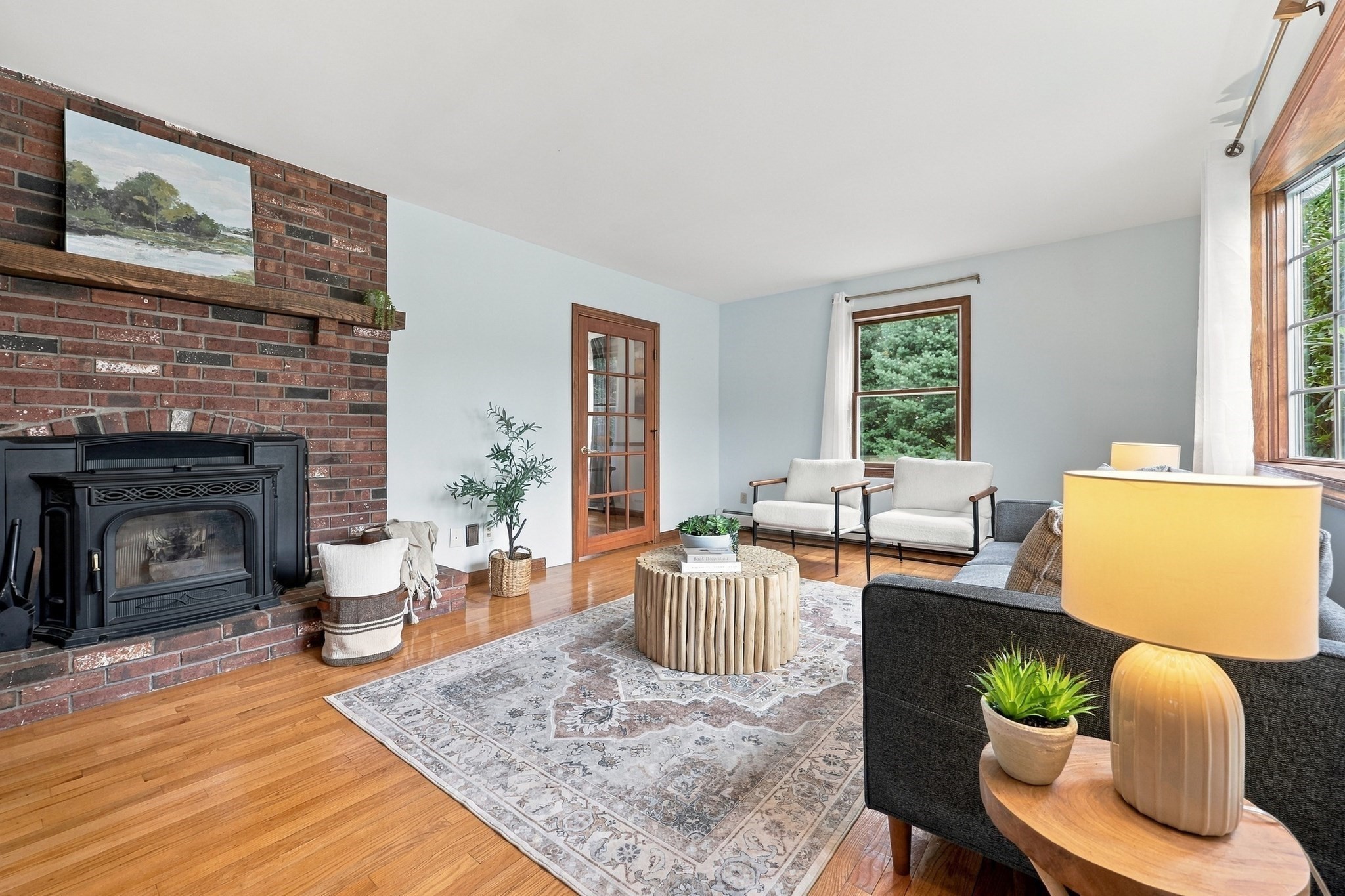 144 Laurel Street Property Photo 4