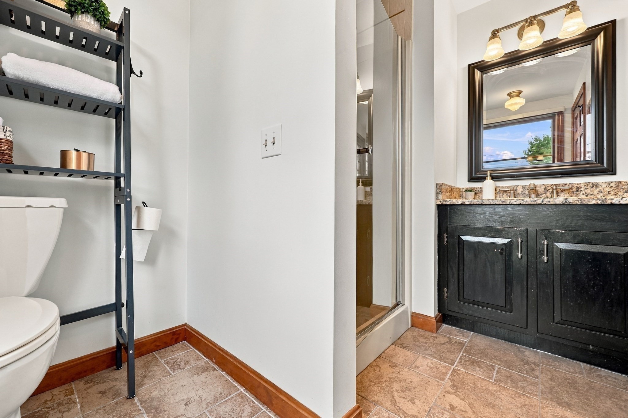 144 Laurel Street Property Photo 21