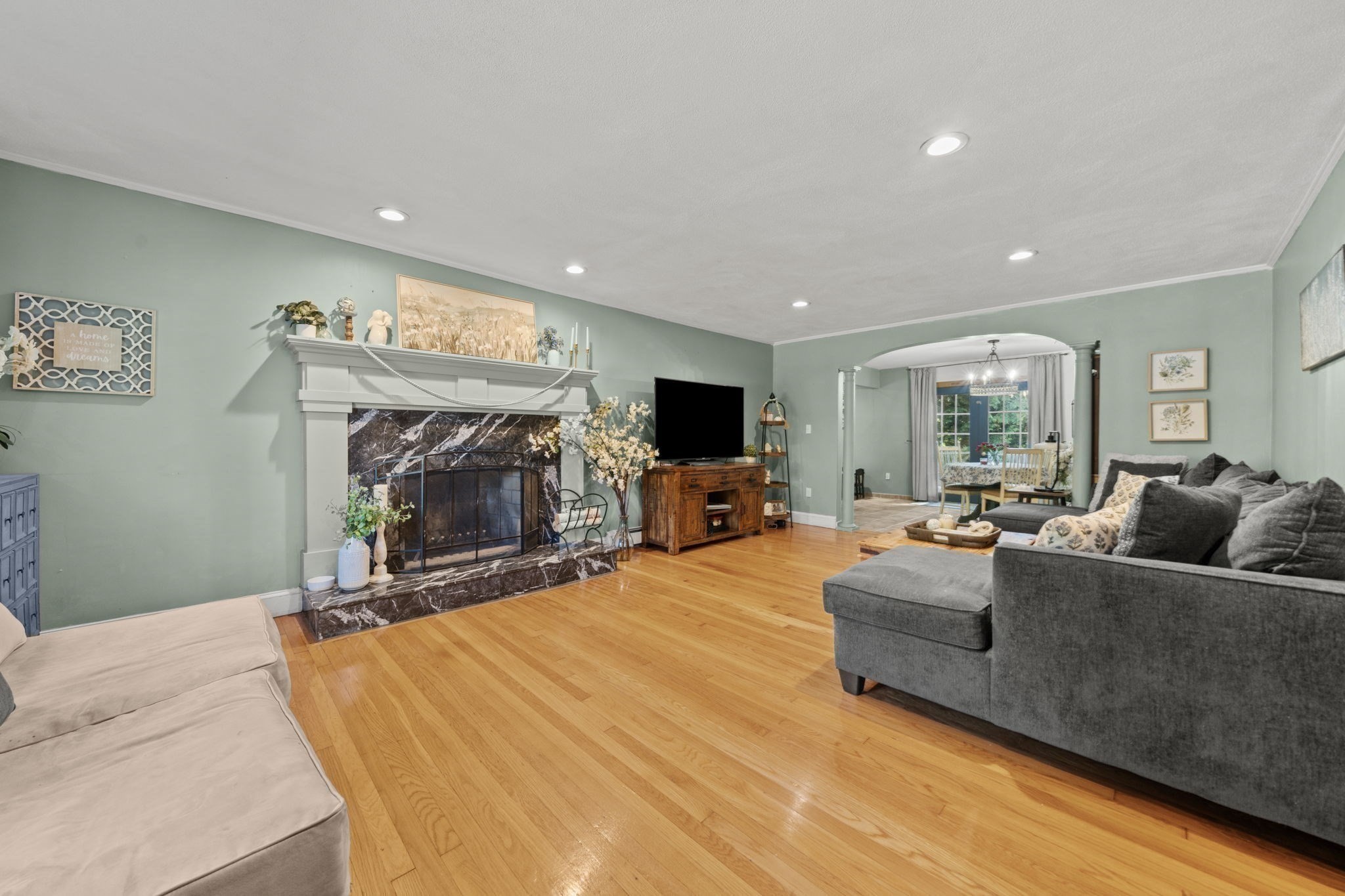 128 Boston Street Property Photo 6