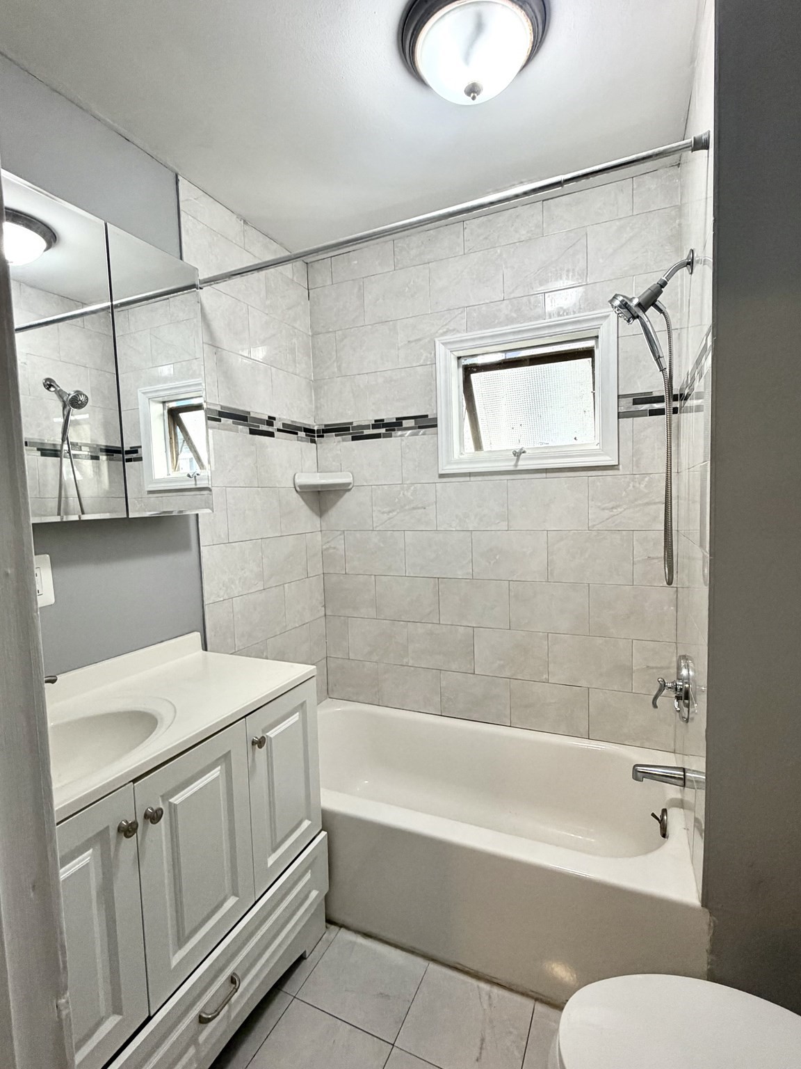 34 Grove St # 2 Property Photo 4