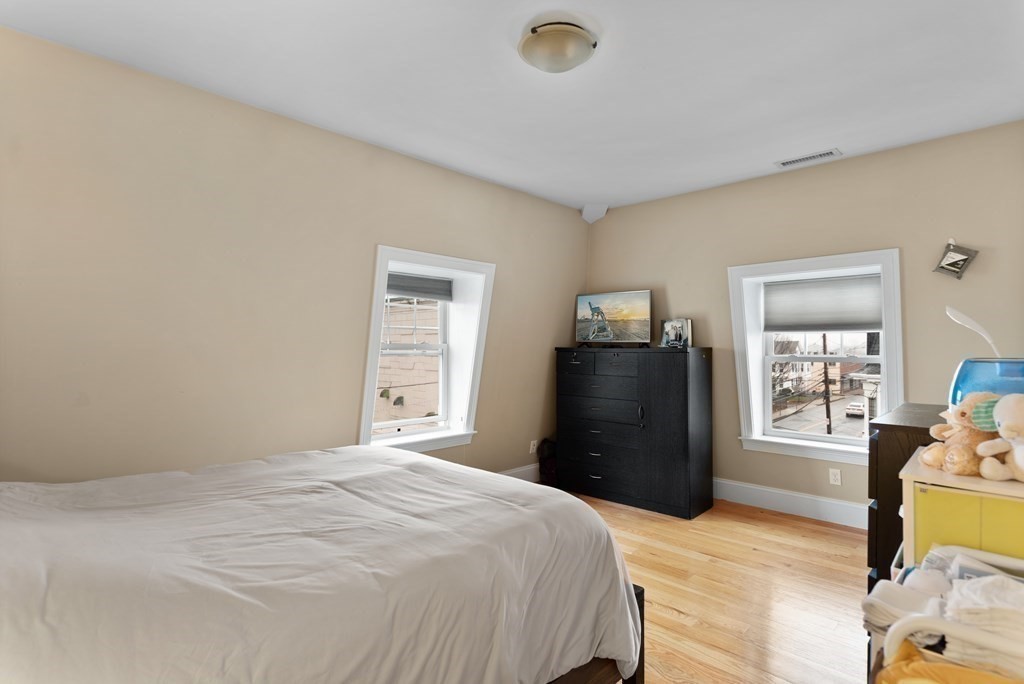 75 Pine St # 31 Property Photo 18