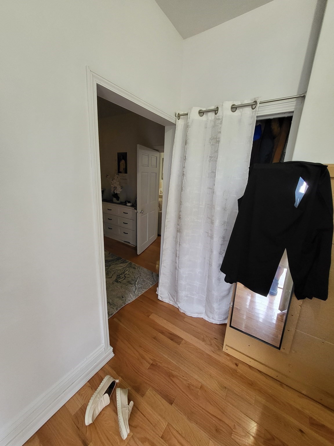 809 Warren Ave Property Photo 4