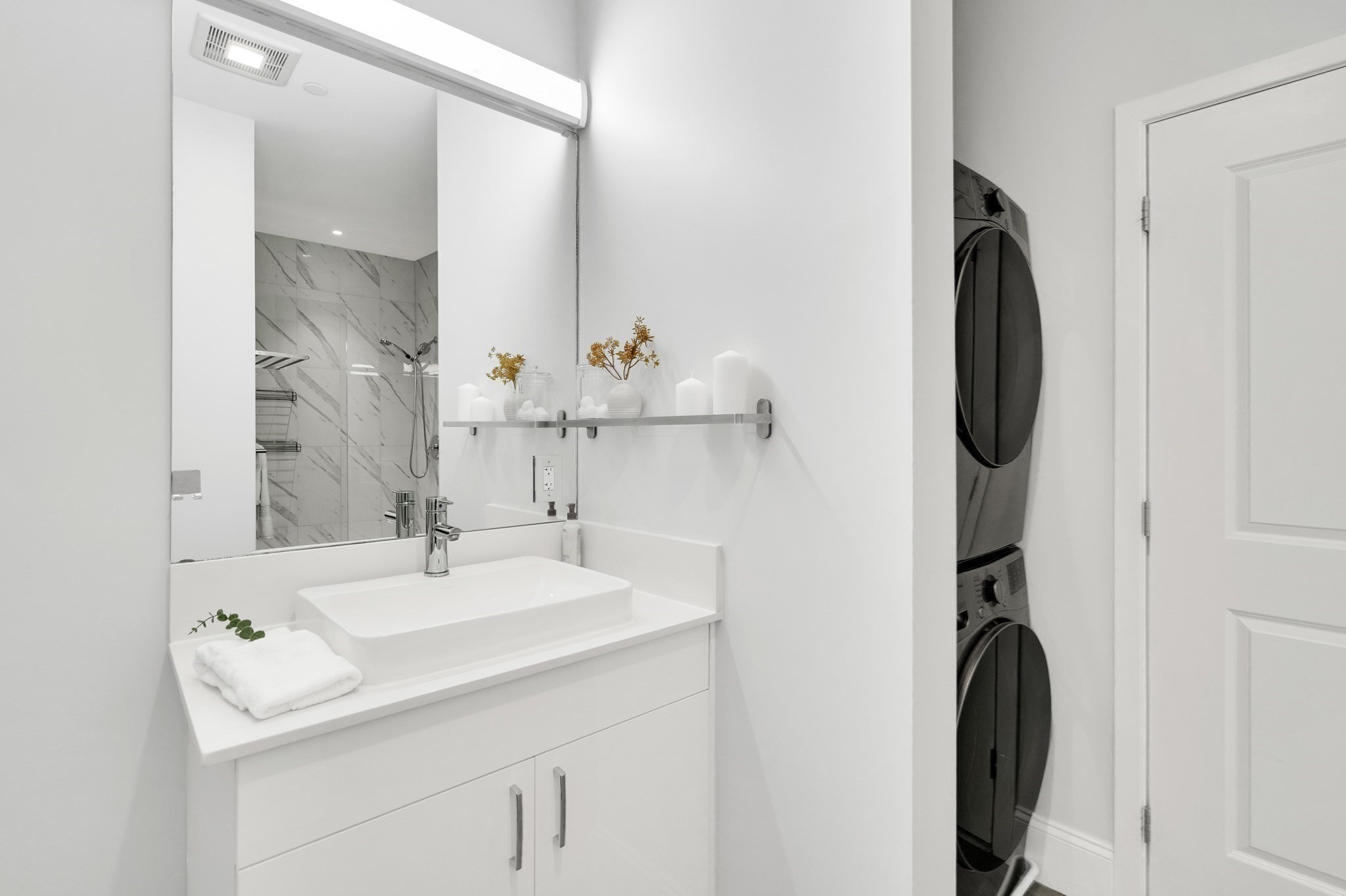 205 Maverick St # U308 Property Photo 12