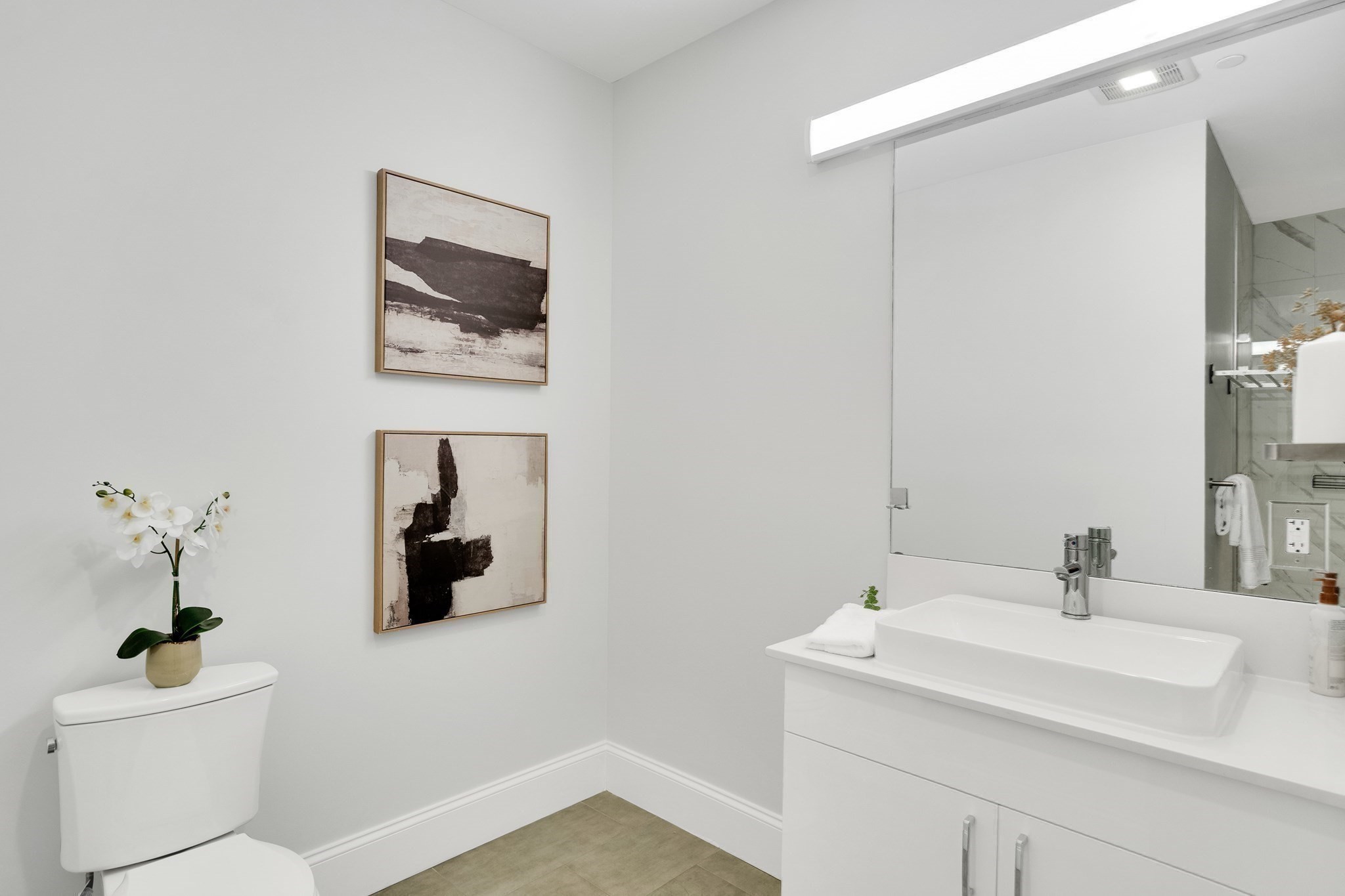 205 Maverick St # U308 Property Photo 14