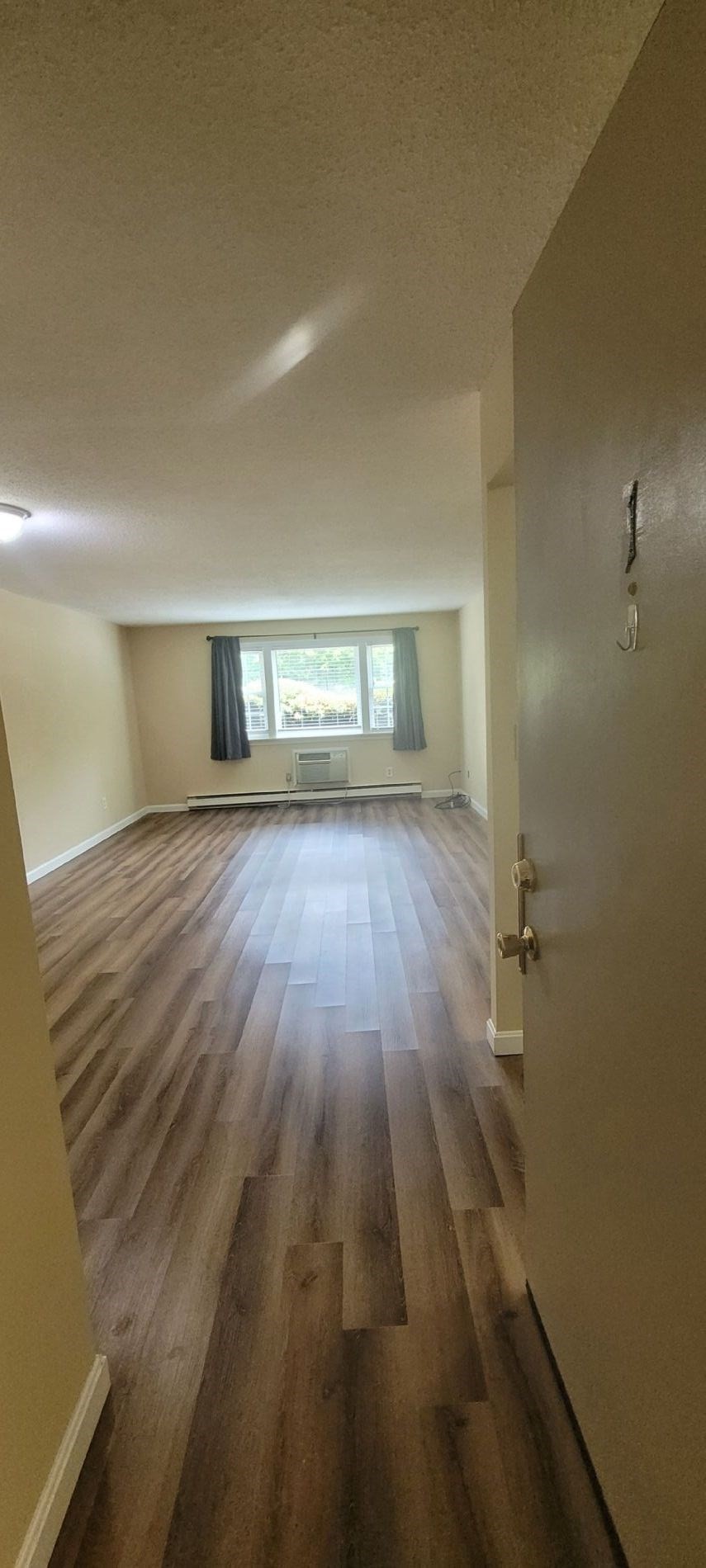 180 Main St # A1 Property Photo 3