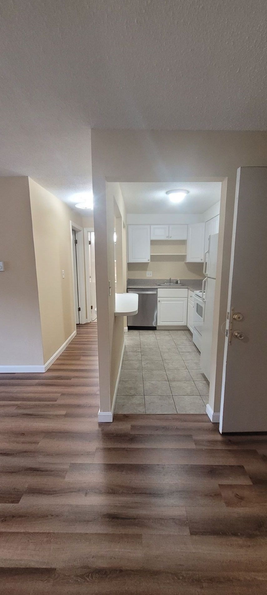 180 Main St # A1 Property Photo 5
