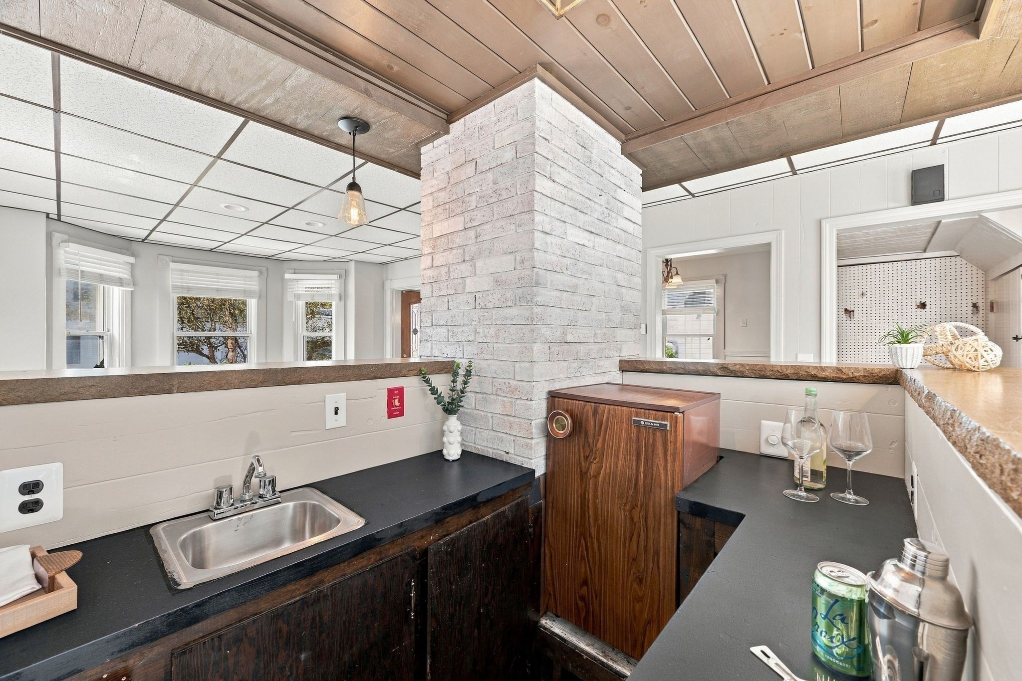 18 Kernwood Ave Property Photo 19