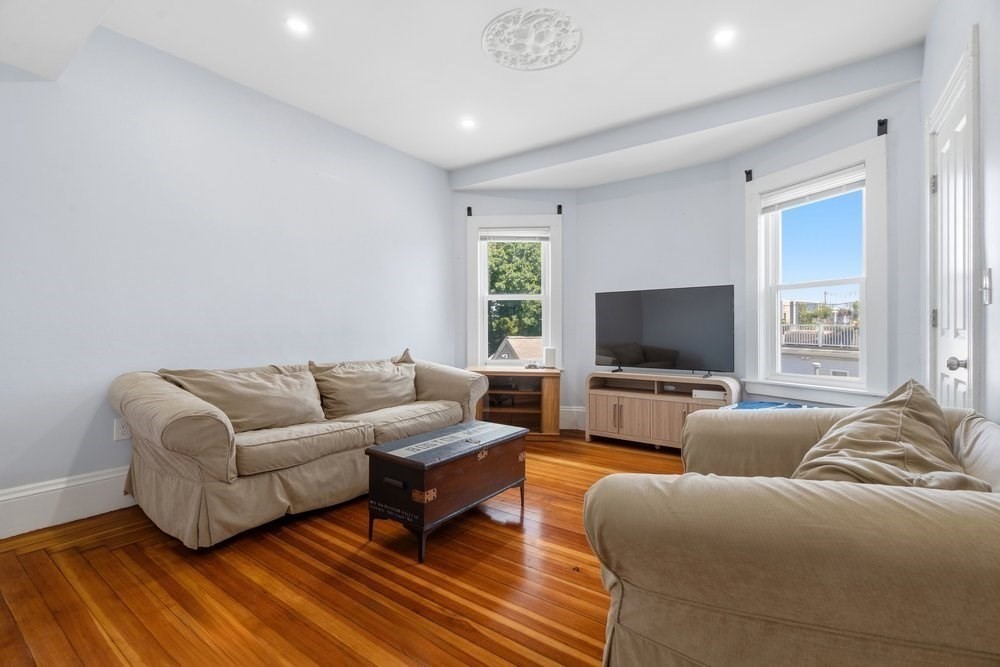 42 Moseley St Property Photo 13