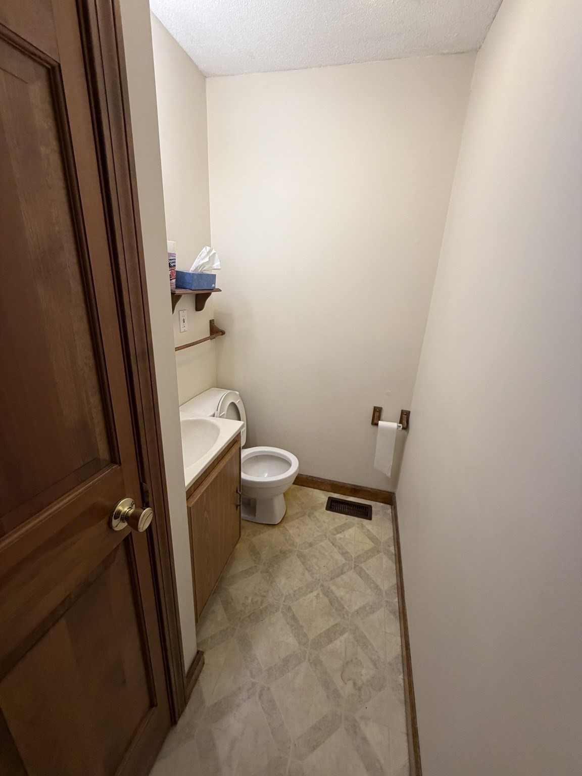 44 Middle St # 44 Property Photo 8
