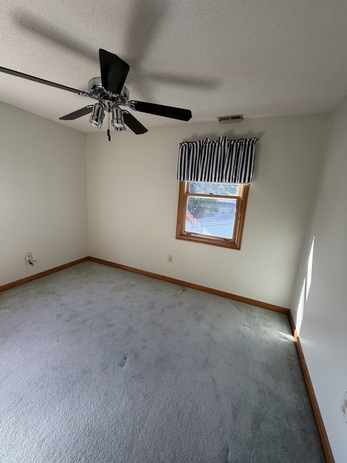 44 Middle St # 44 Property Photo 12