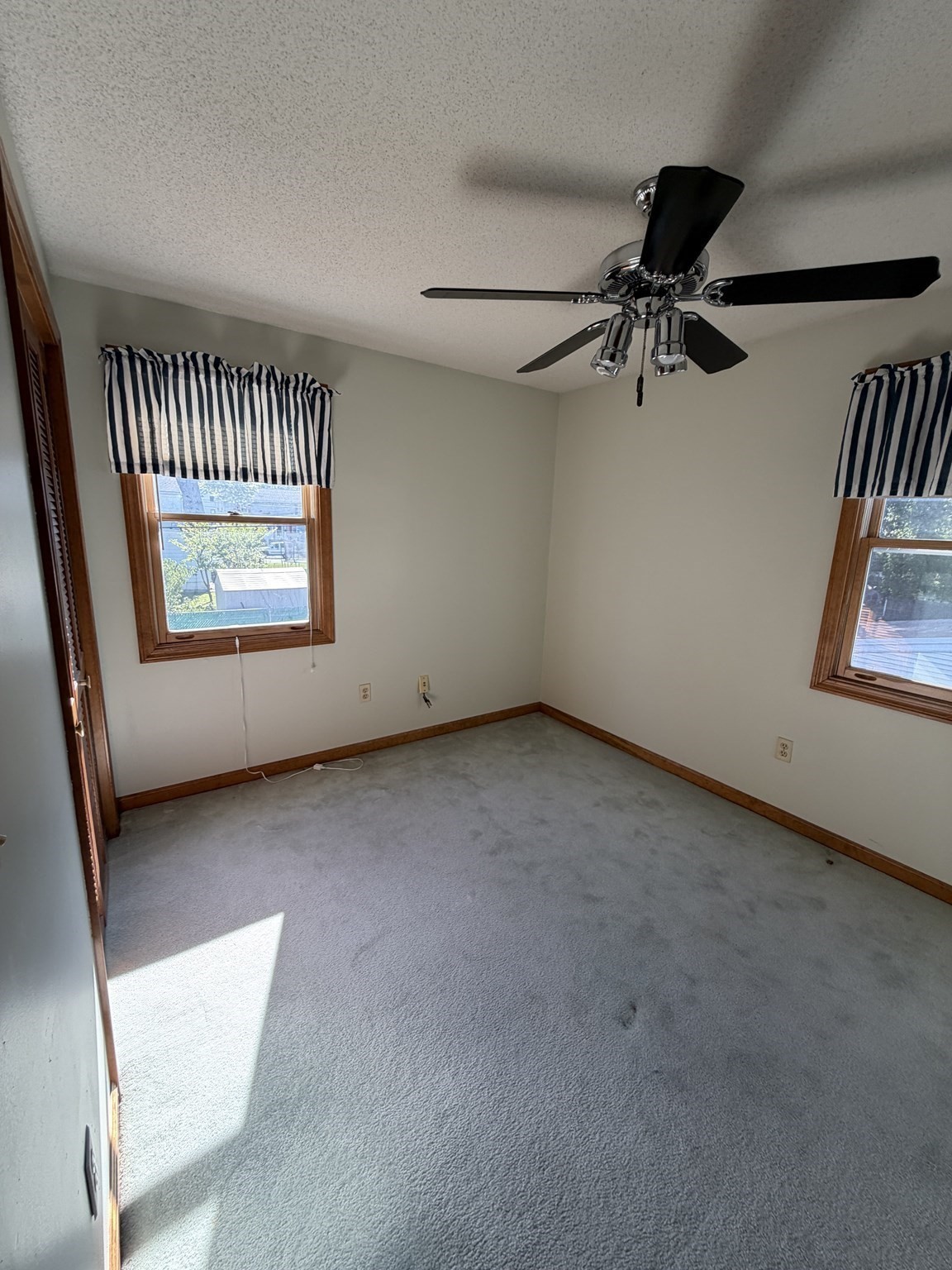 44 Middle St # 44 Property Photo 13