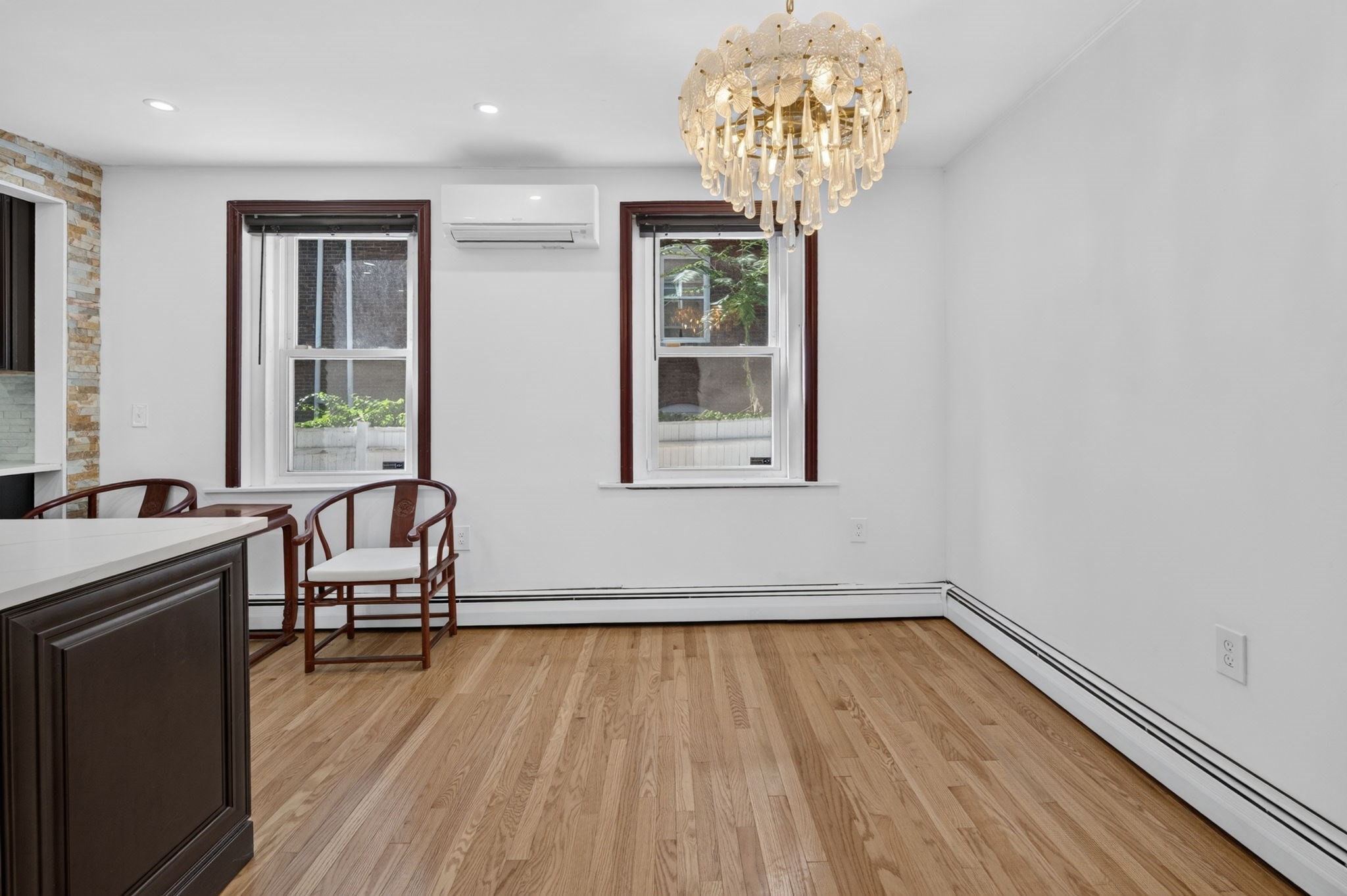 21 Parker St Property Photo 12