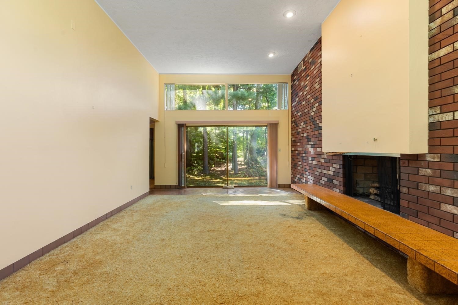 1748 Trapelo Rd Property Photo 15