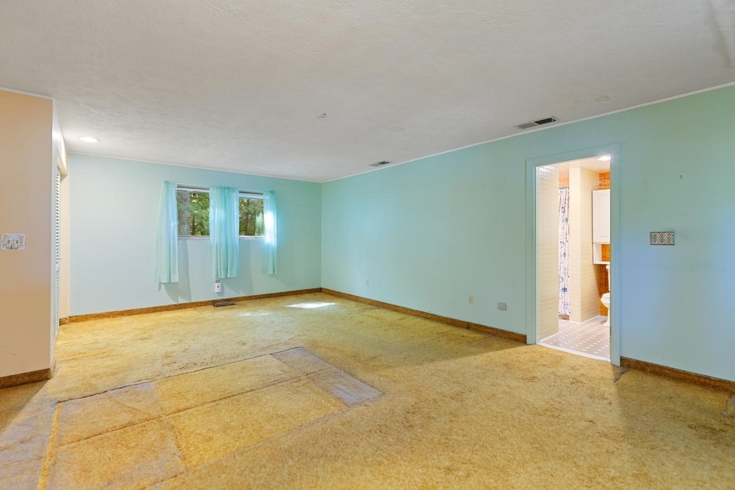 1748 Trapelo Rd Property Photo 23